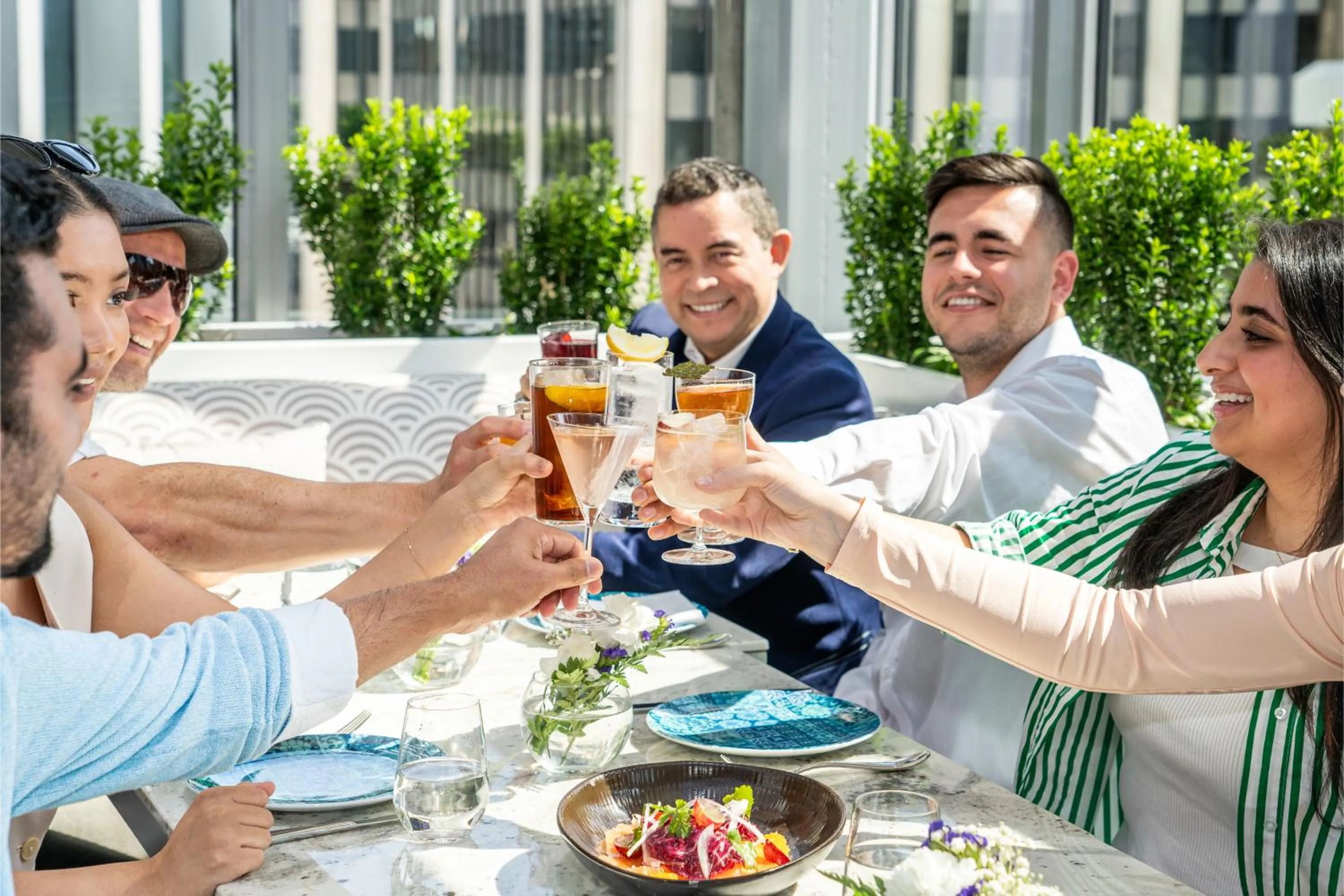 Restaurant/places to eat in AZUR Legacy Collection Hotel