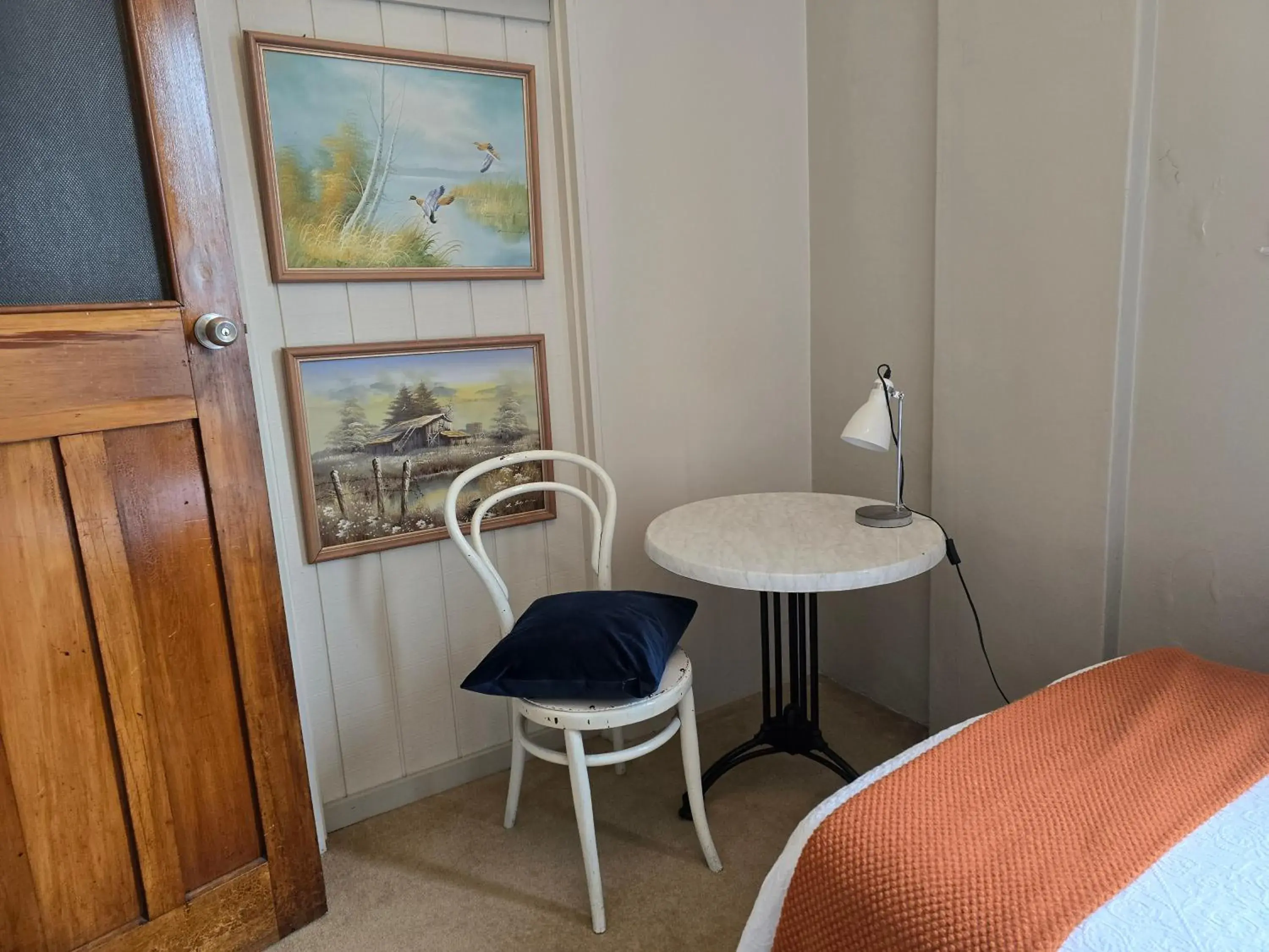 Budget Single Room - single occupancy in Royal Accommodation Budget Single Room - single occupancy in Royal Accommodation