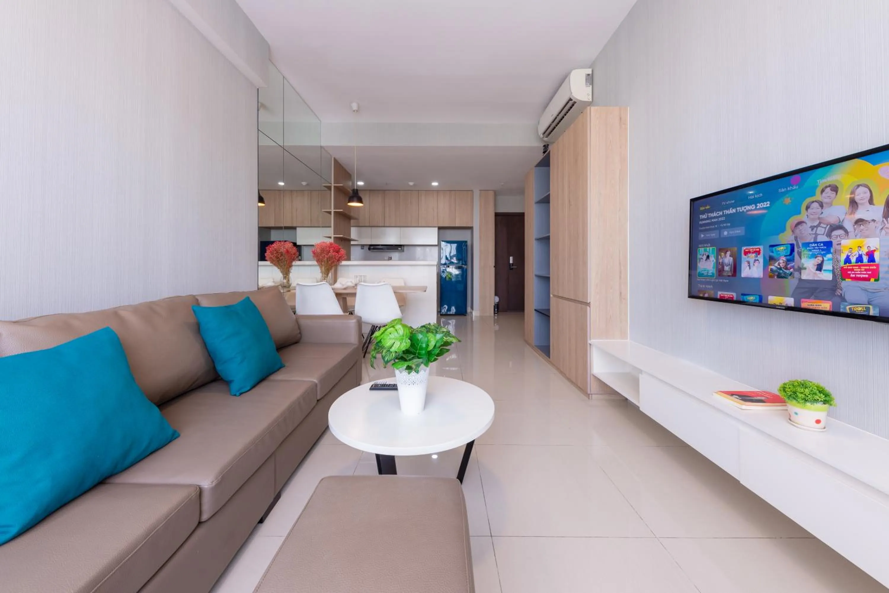 YO's Homes Rivergate Apartment Infinity Pool Near District 1