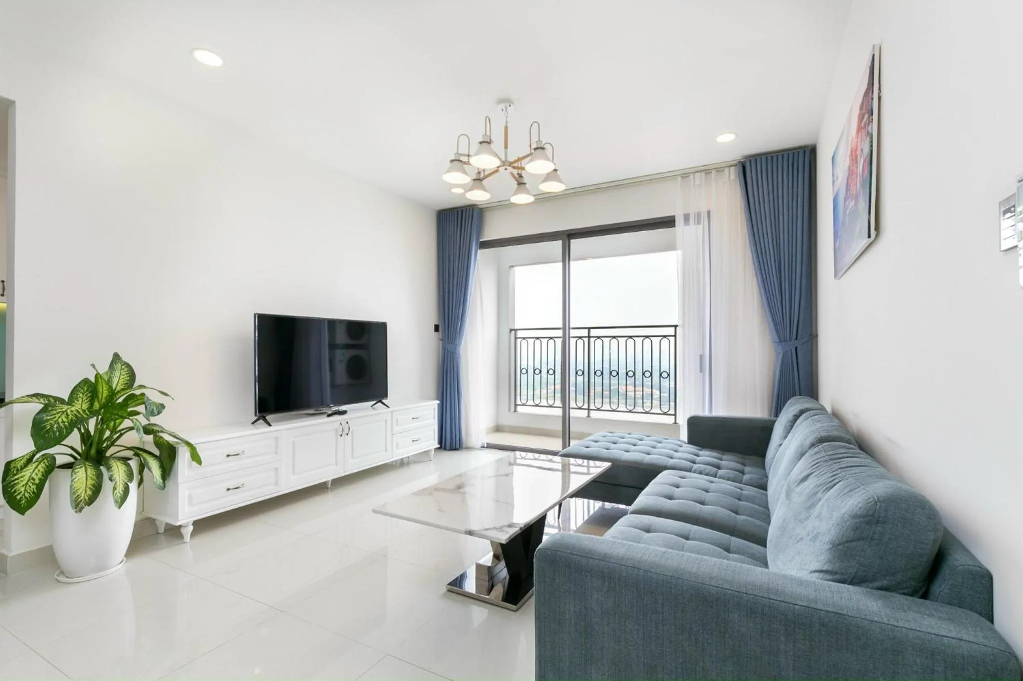 YO's Homes Rivergate Apartment Infinity Pool Near District 1