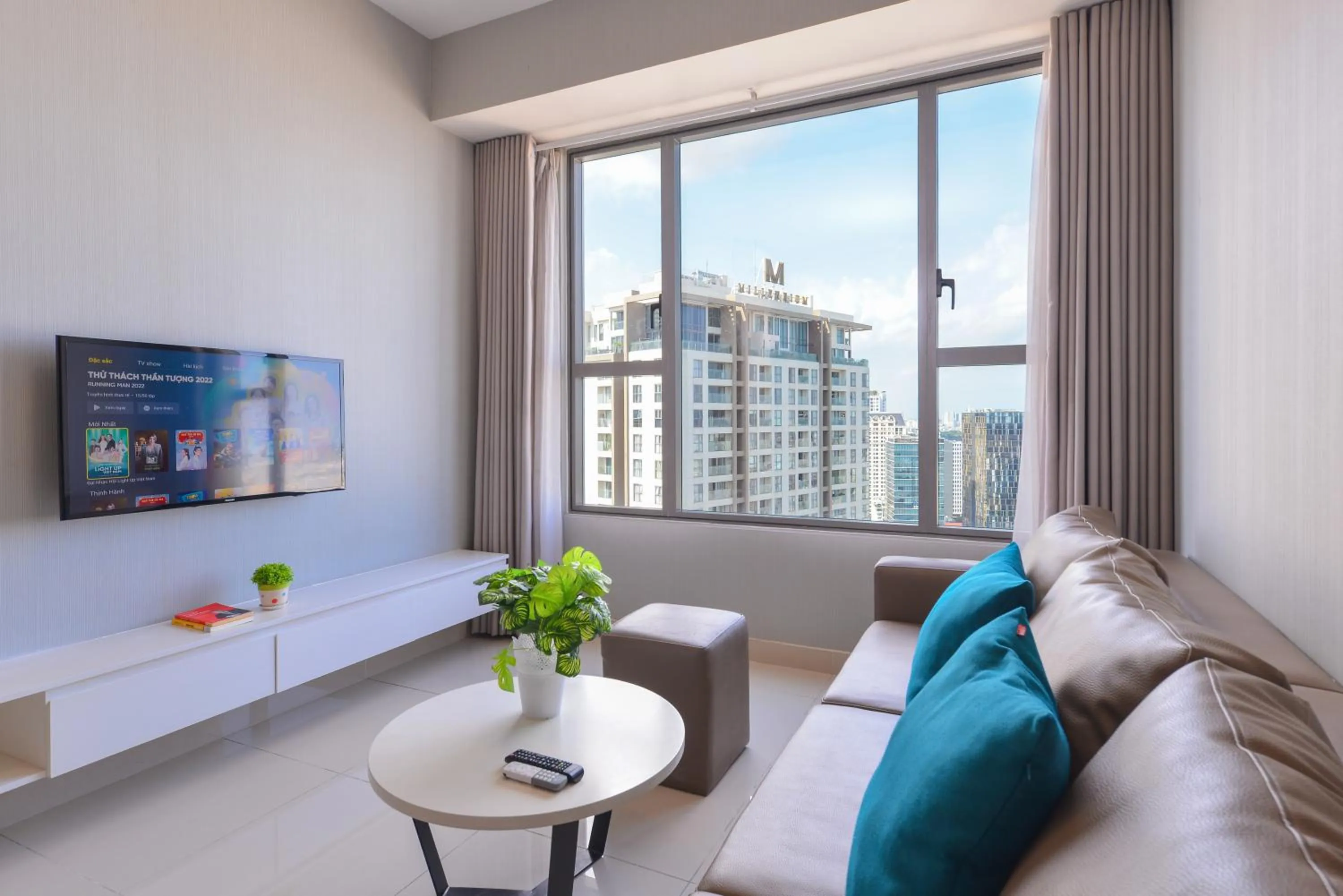 YO's Homes Rivergate Apartment Infinity Pool Near District 1