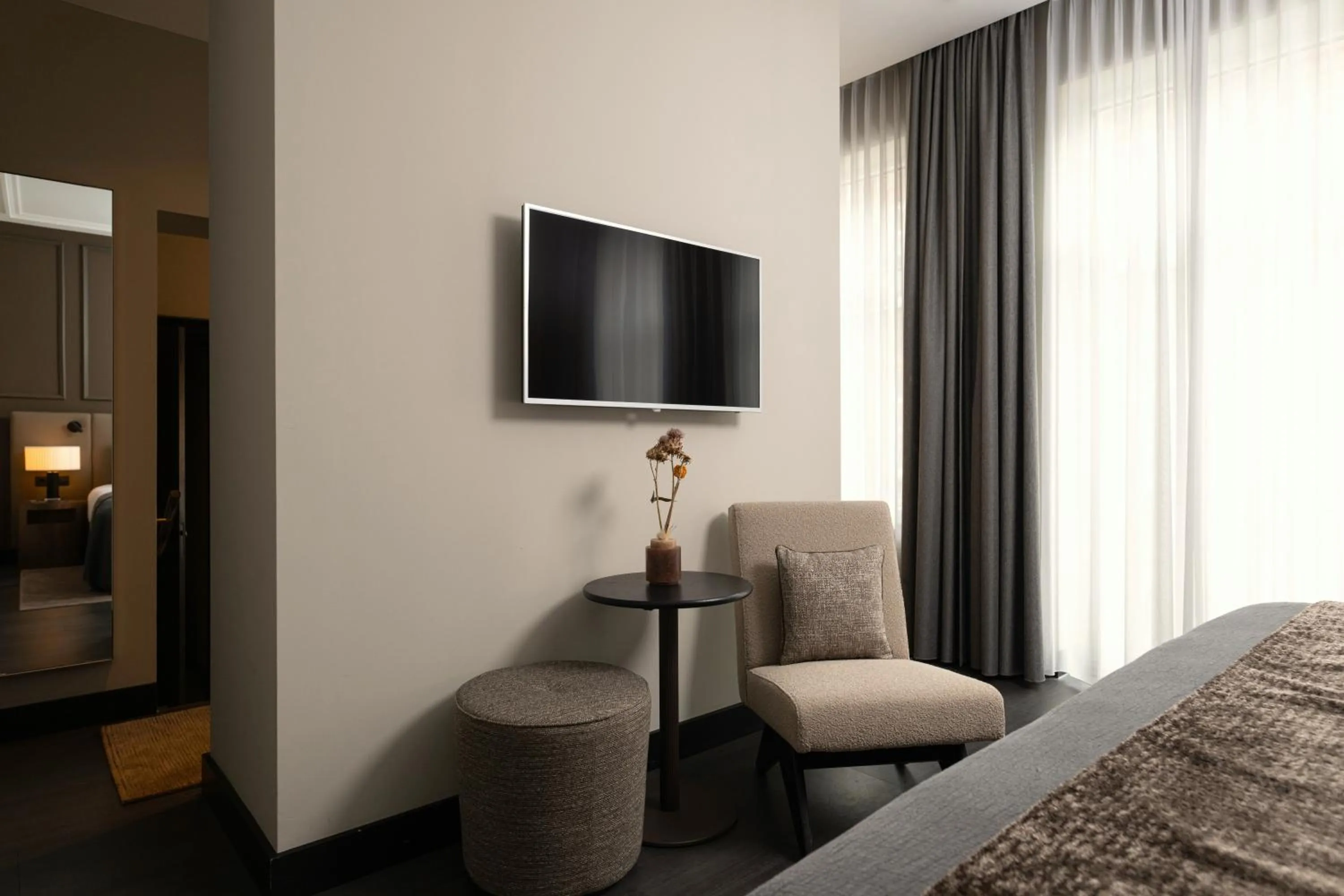 Seating area, Bed in Boutique Hotel Beaumont Maastricht