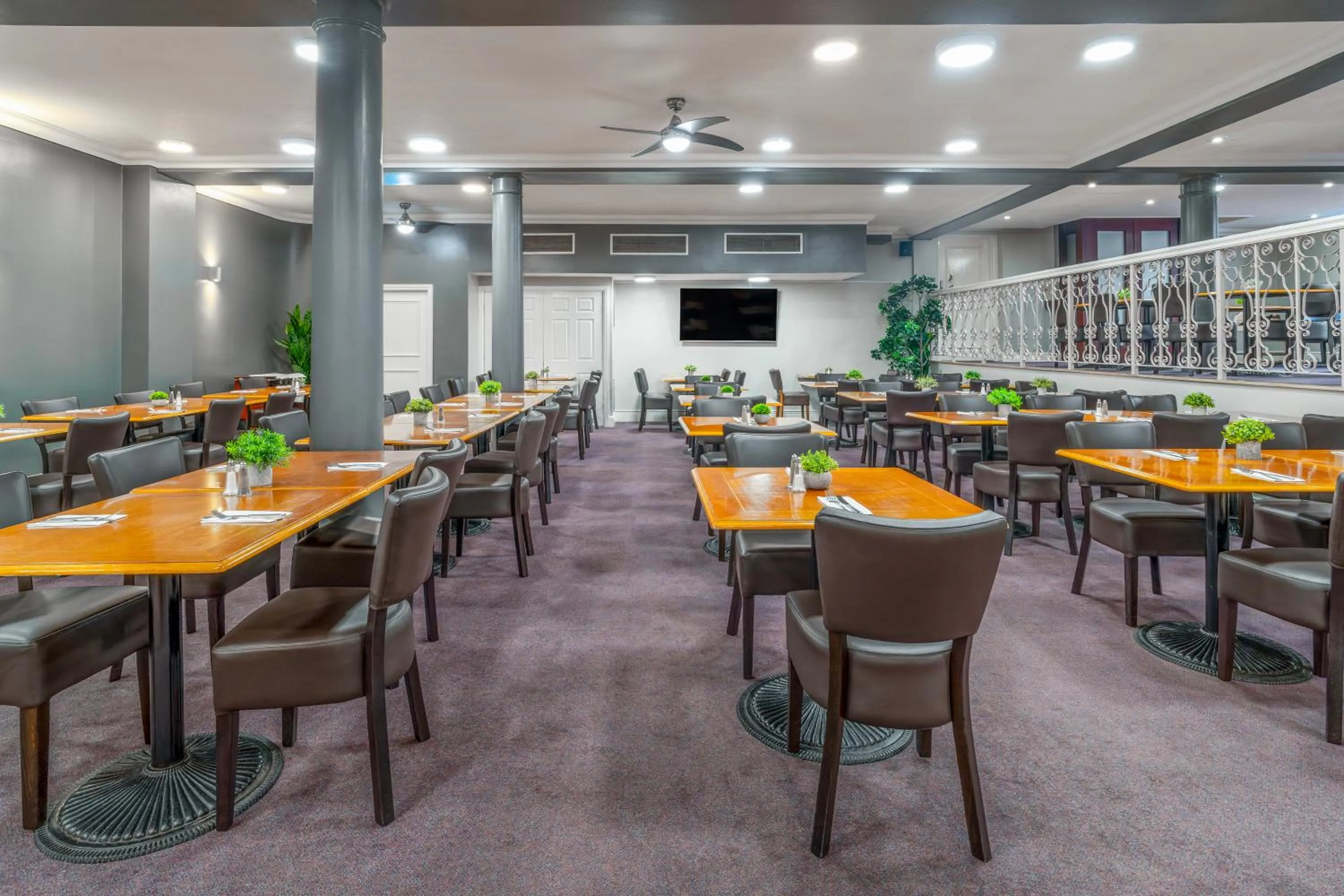 Restaurant/places to eat in Britannia Hotel City Centre Manchester