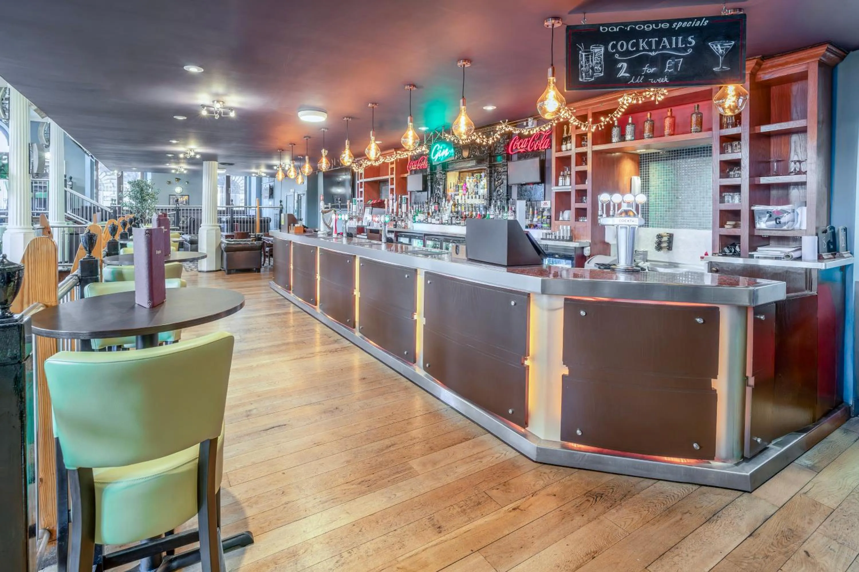 Lounge or bar in Britannia Hotel City Centre Manchester