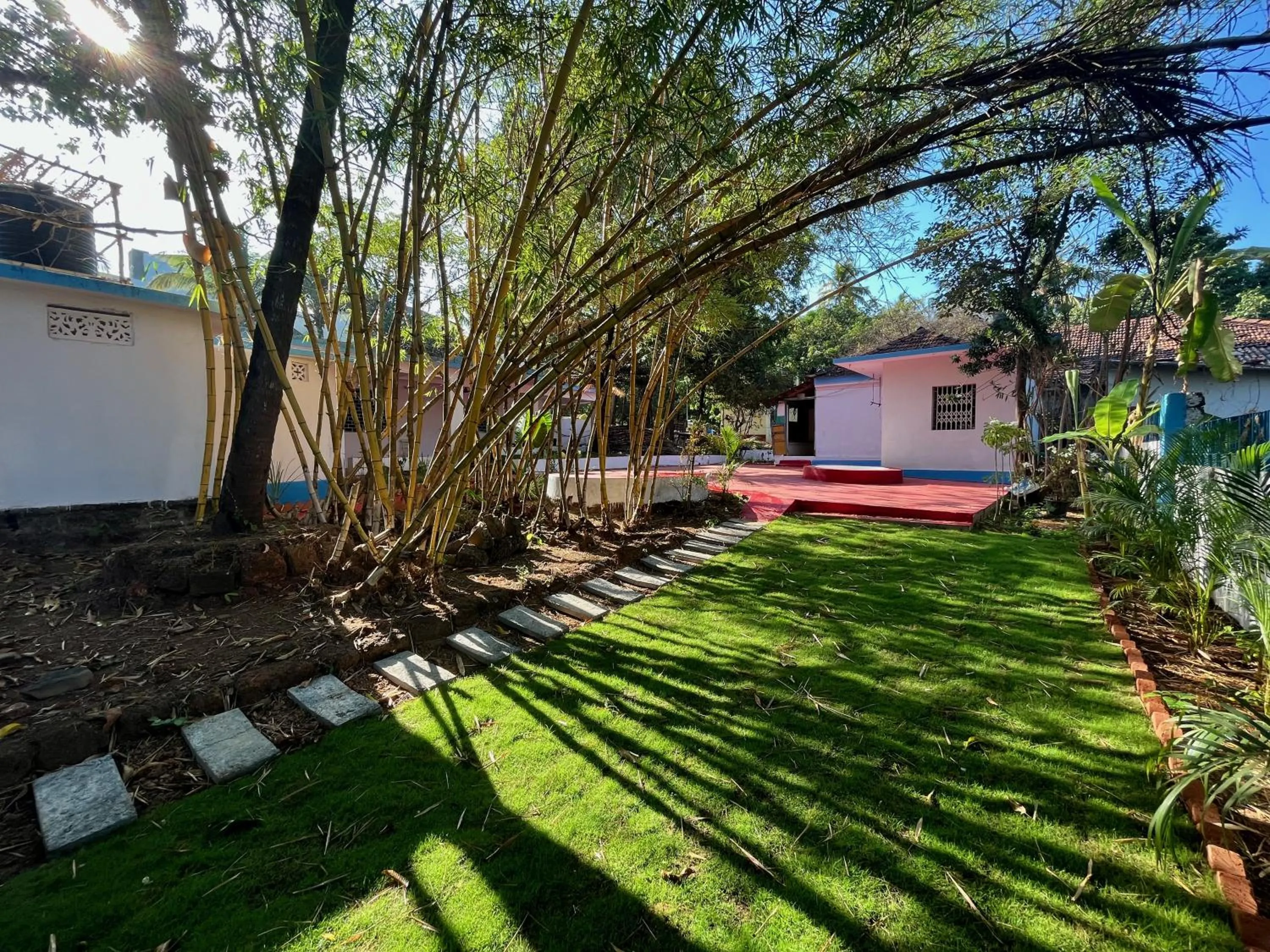 Garden in Endless Blue Hostel