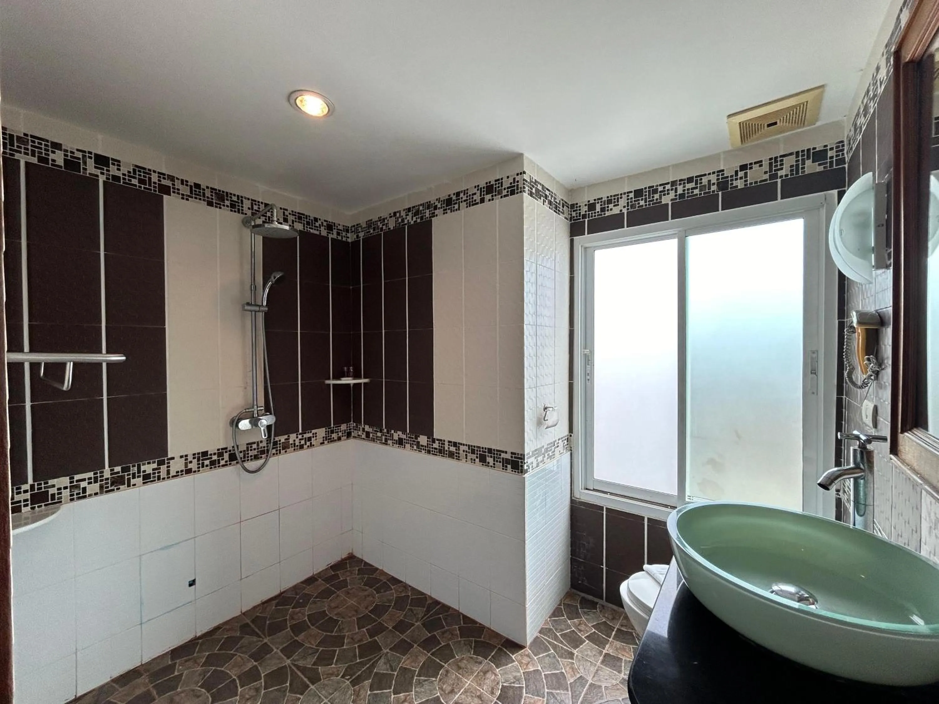 Bathroom in Cocoon APK Resort & Spa