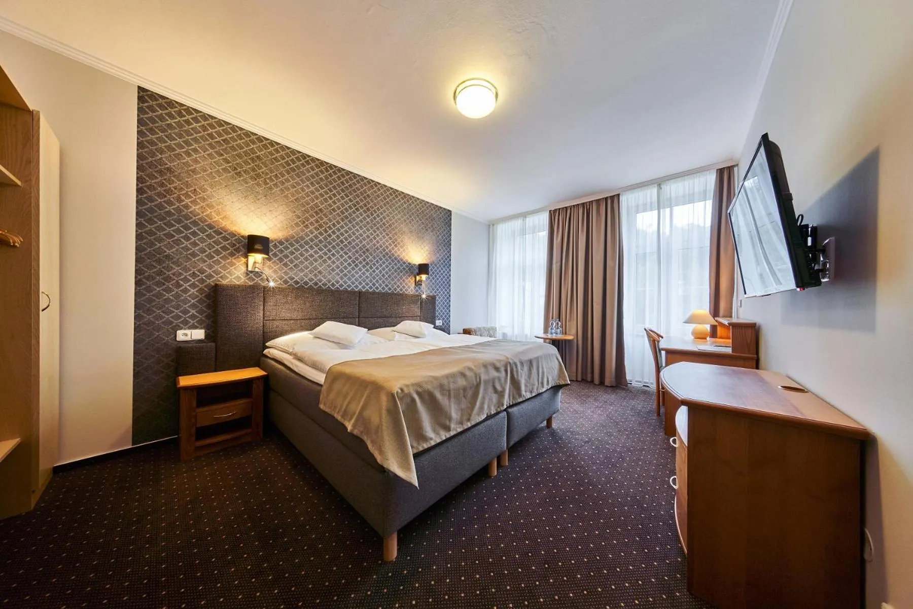 Evening entertainment, Bed in Hotel Adam Trutnov