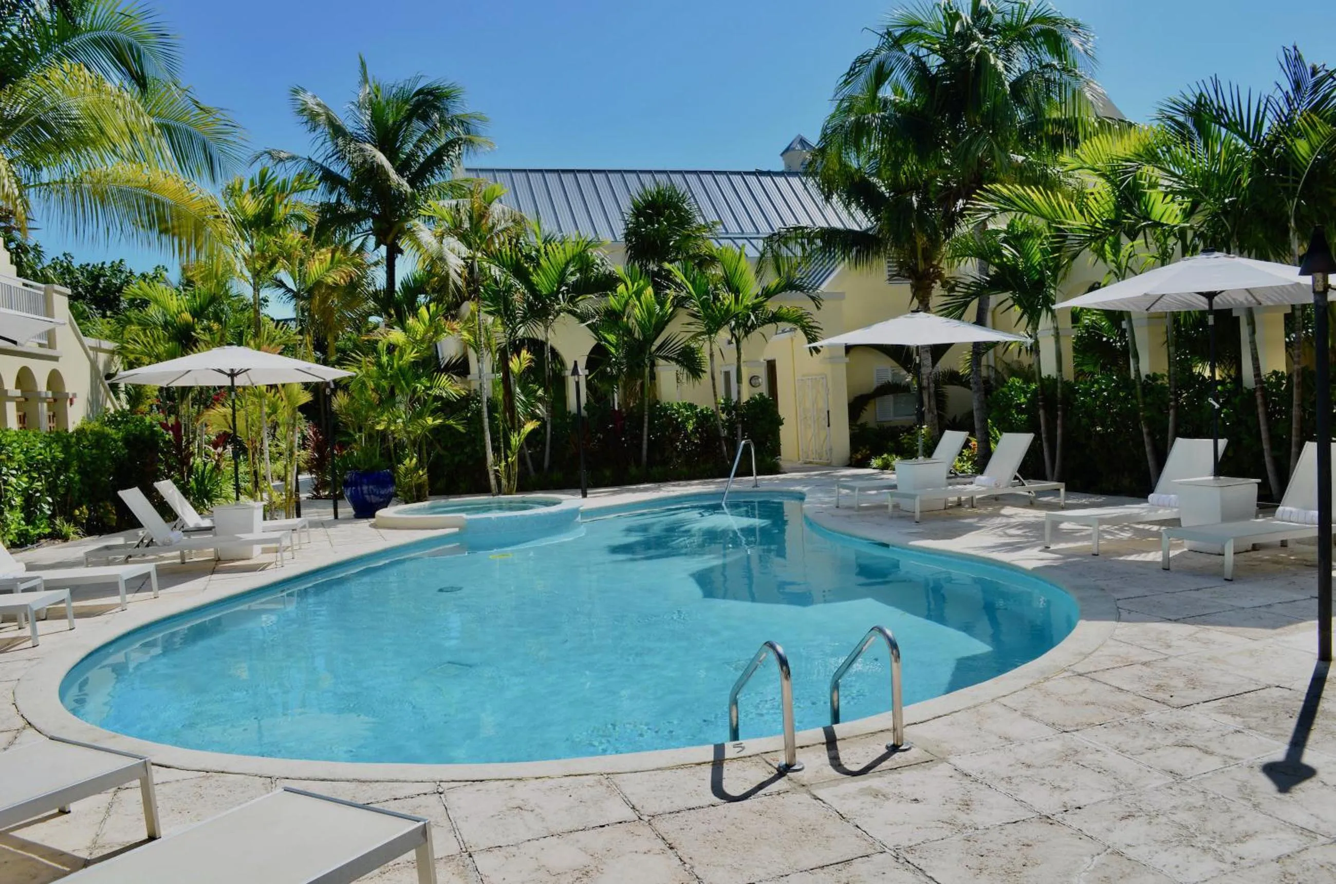 Bungalows at Windsong on the Reef