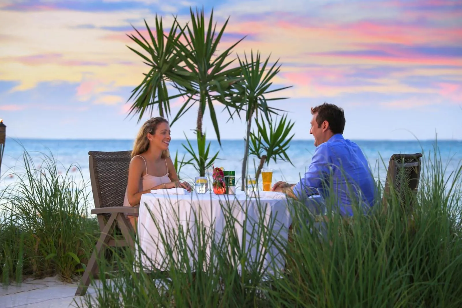 Restaurant/places to eat in Bungalows at Windsong on the Reef