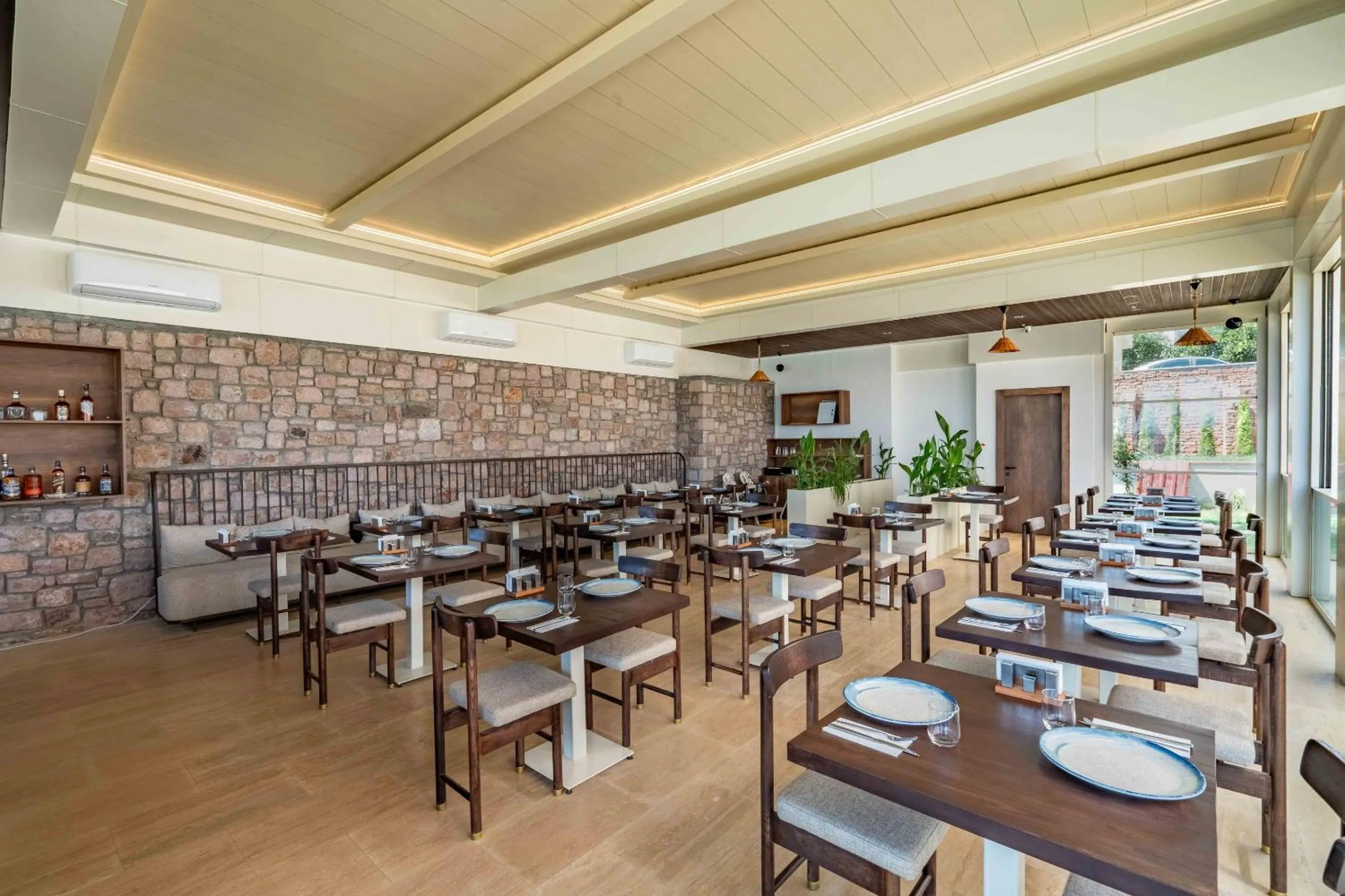 Restaurant/places to eat in Joon Cunda