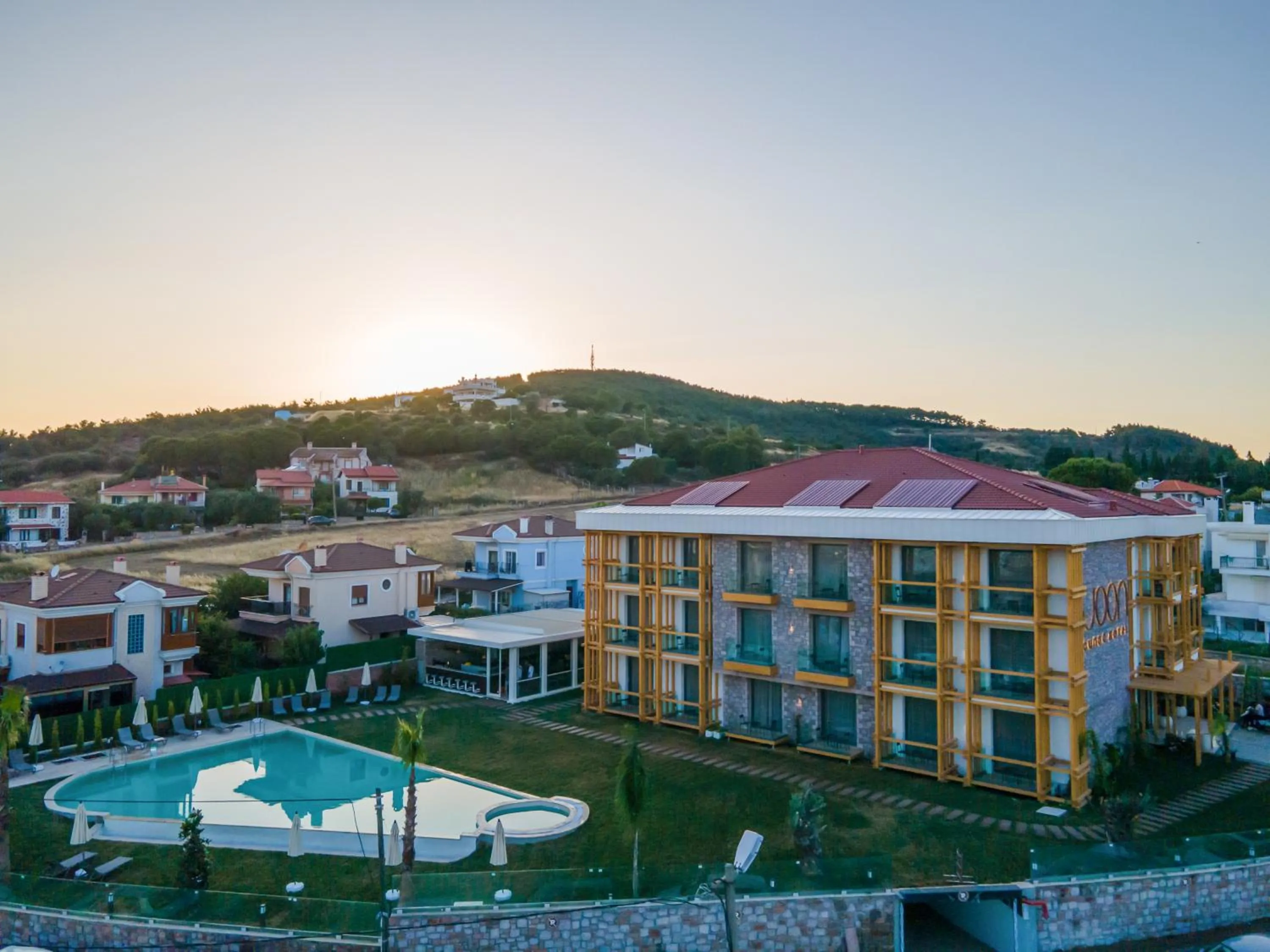 Property building in Joon Cunda