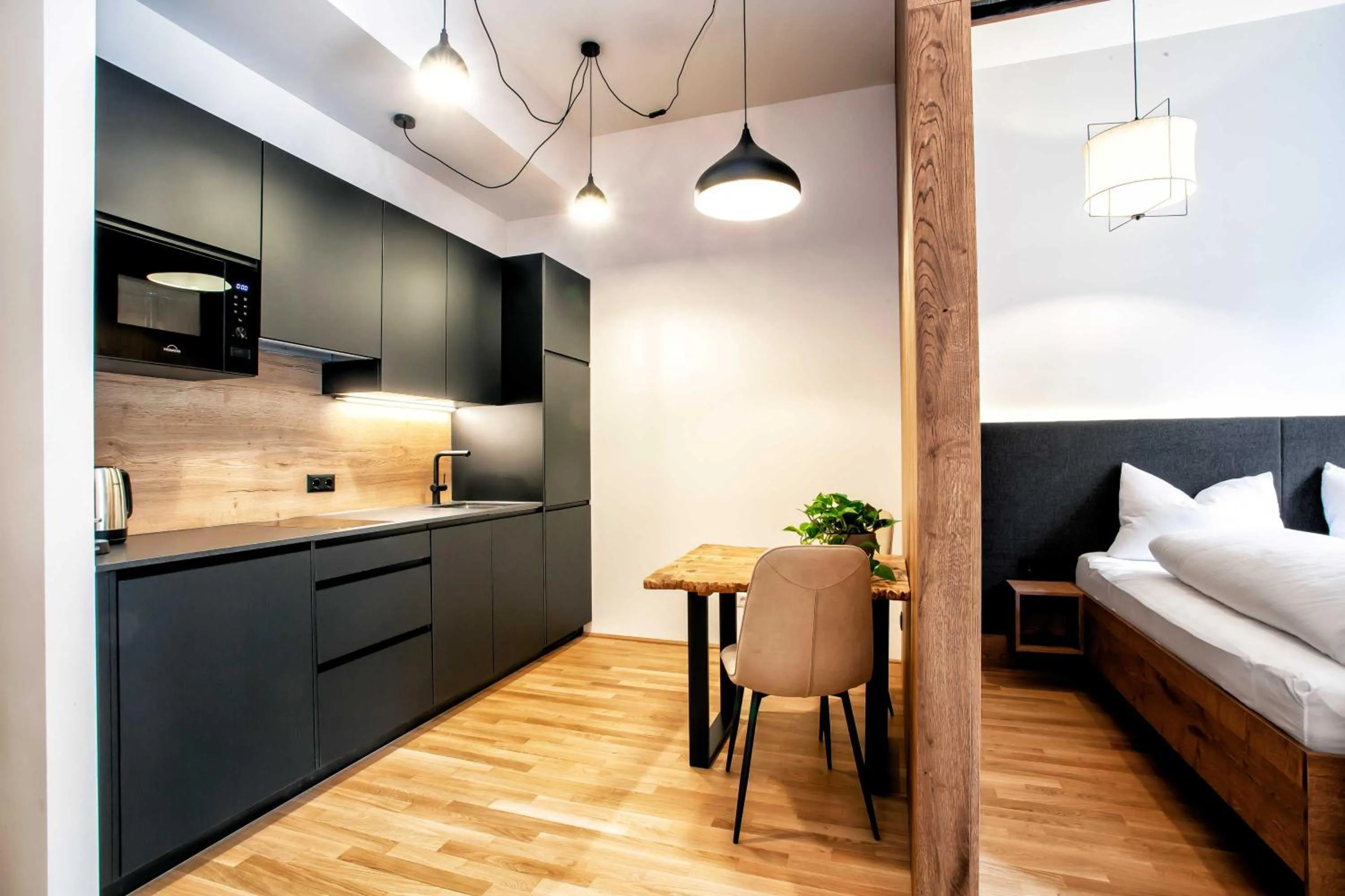 Kitchen or kitchenette, Bed in FERDI Margareten