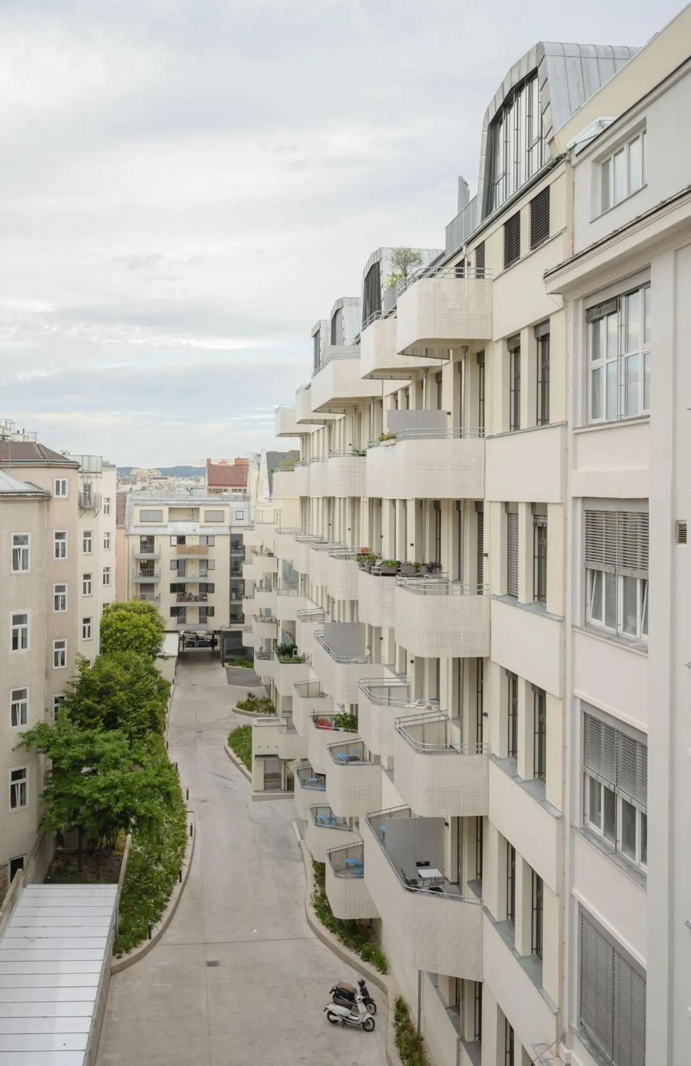 Property building in FERDI Margareten