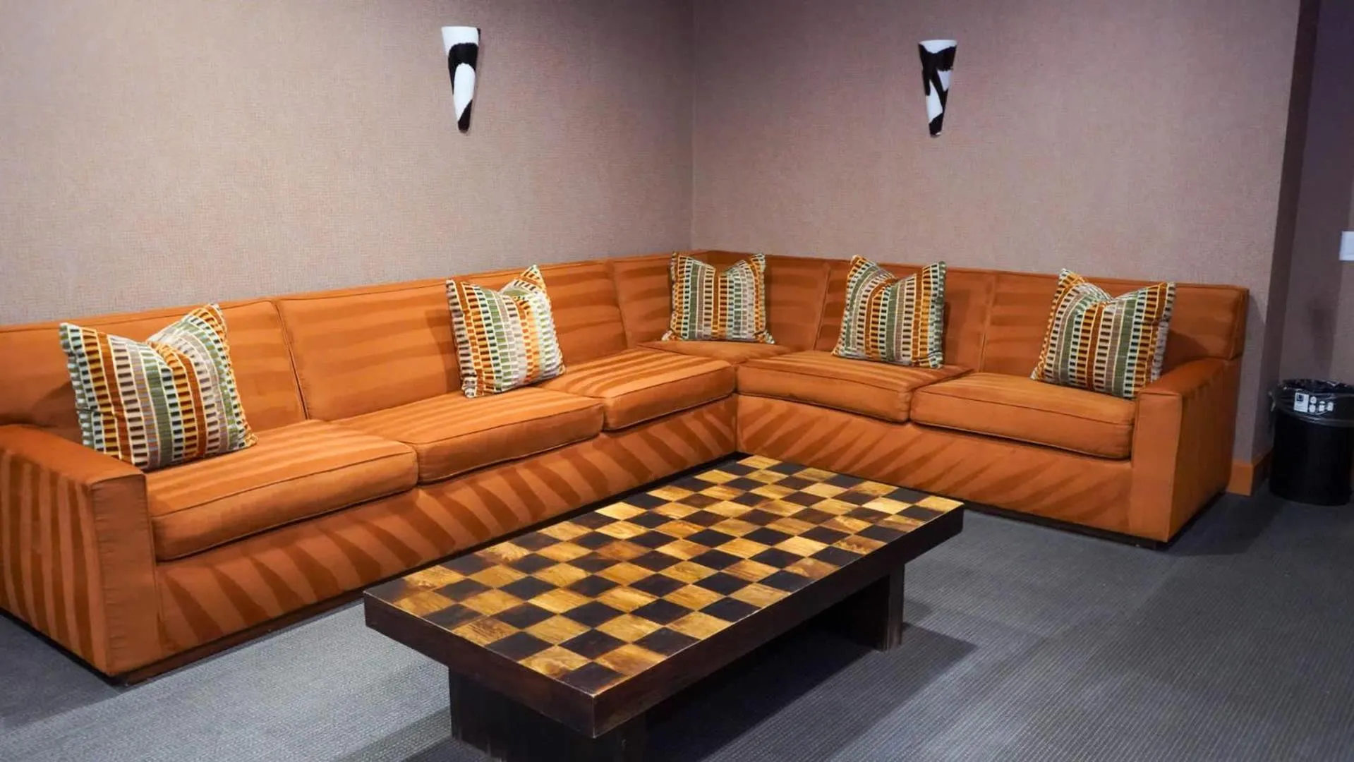 Living room in Sapphire 1706