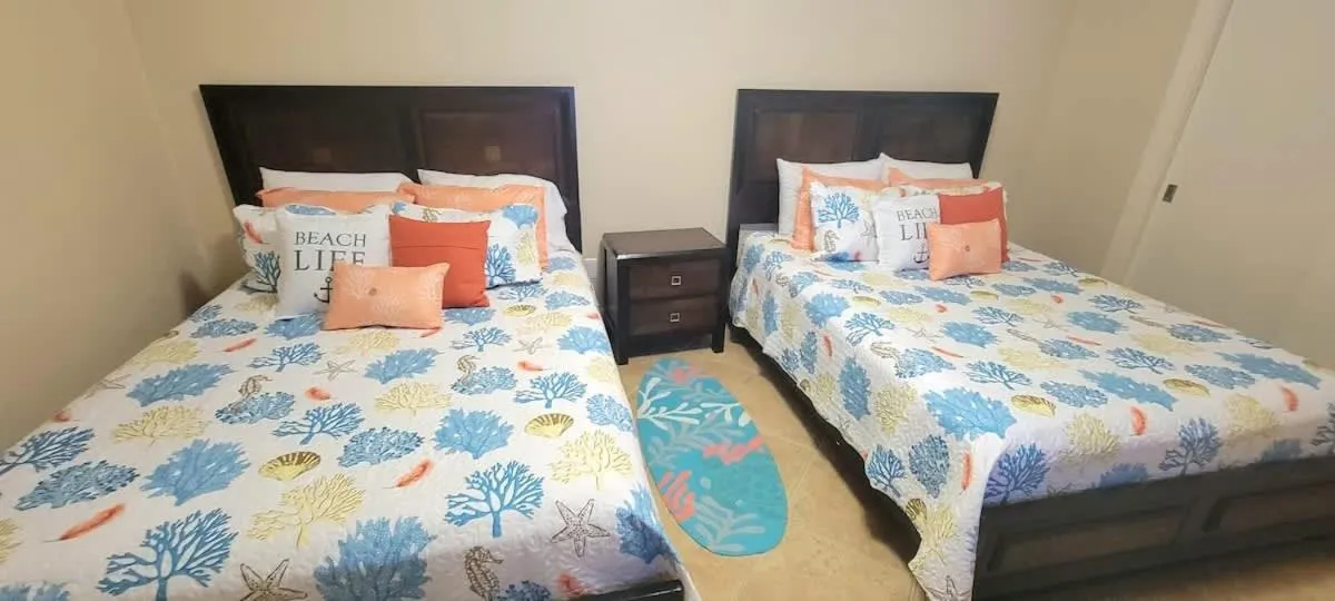 Bed in Sapphire 1706