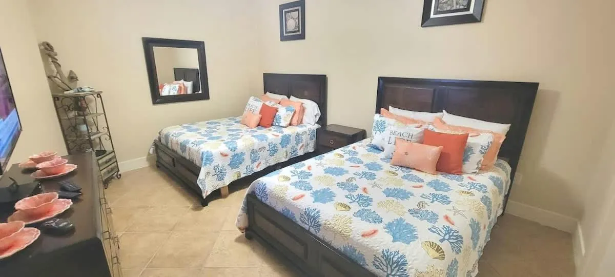 Bed in Sapphire 1706