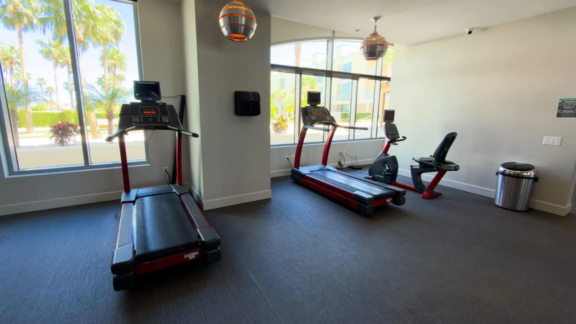 Fitness centre/facilities in Sapphire 1706