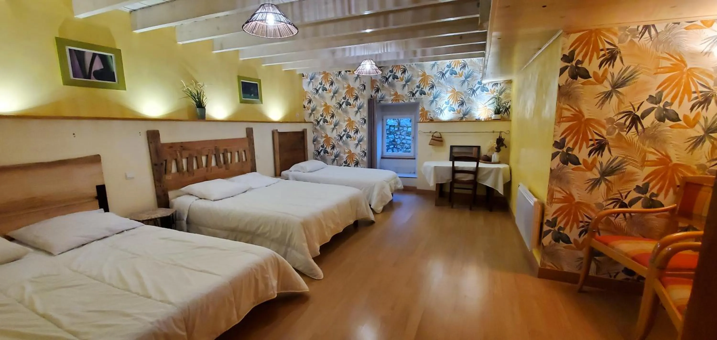 Bed in Les Chambres d'Hôtes Le Triskèle