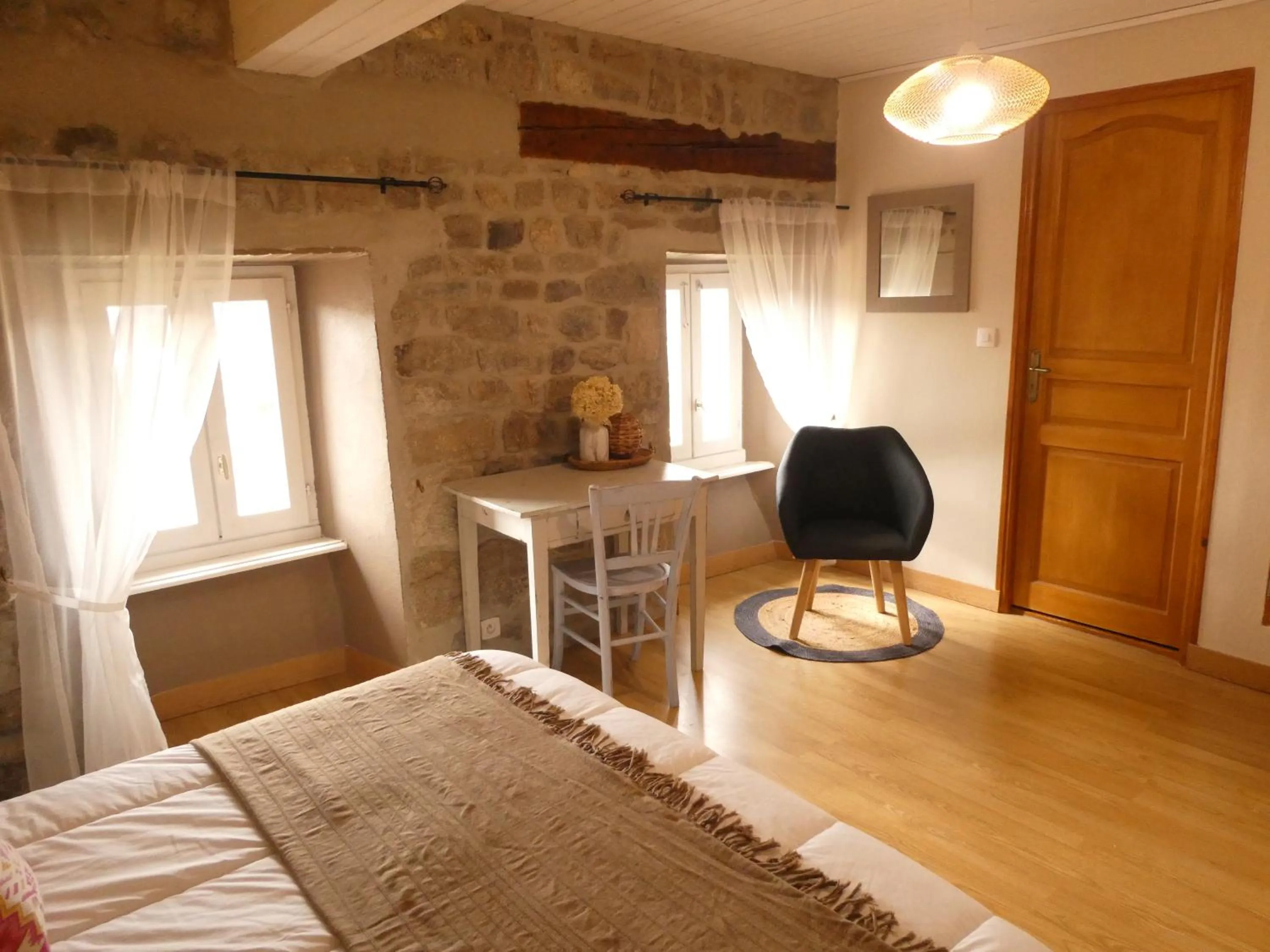 Photo of the whole room in Les Chambres d'Hôtes Le Triskèle