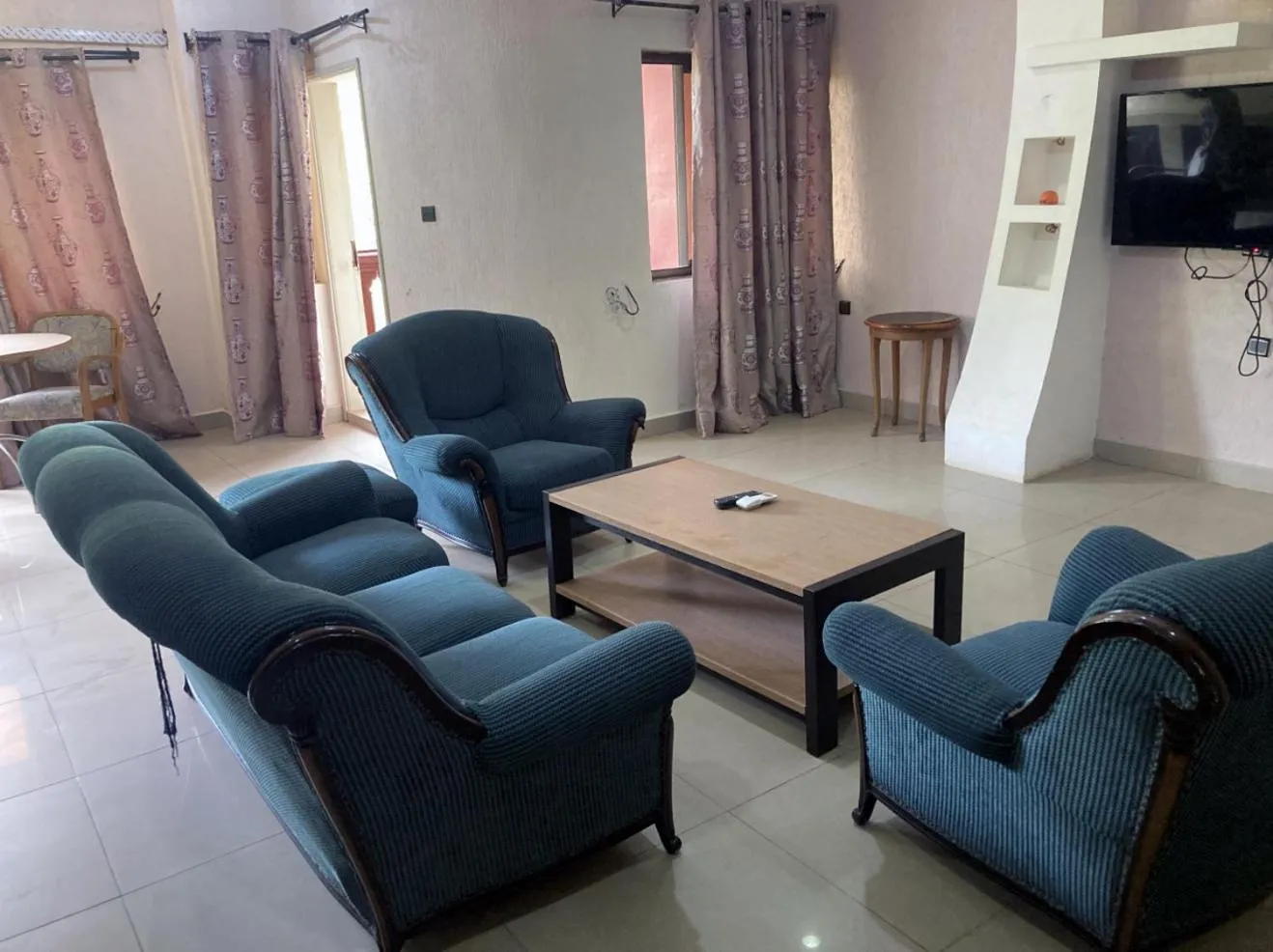 TV and multimedia in Hotel Bel Azur Grand-Popo