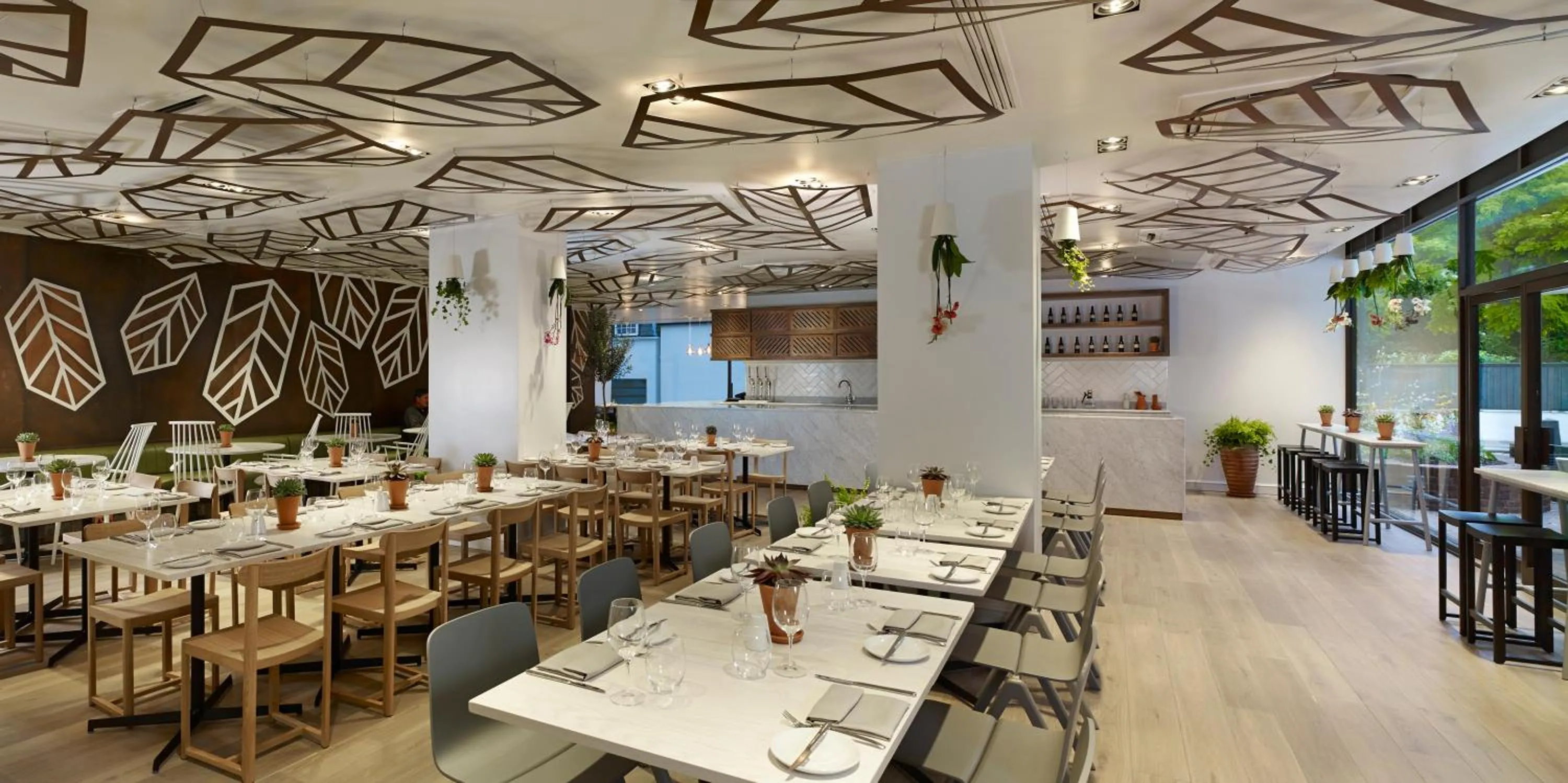 Restaurant/places to eat in DoubleTree by Hilton London - Hyde Park