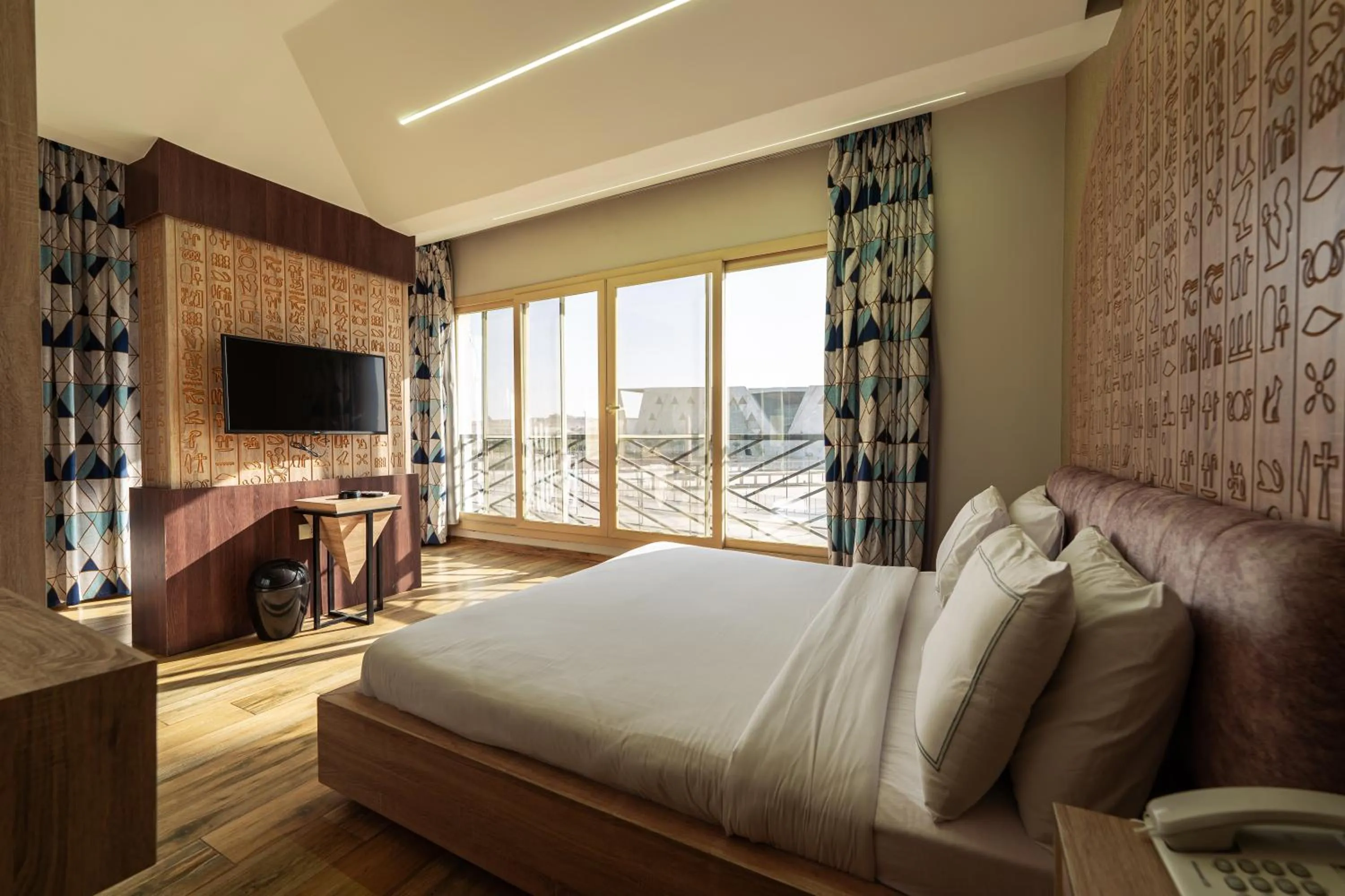 Bedroom, Bed in Royal Great Pyramid INN