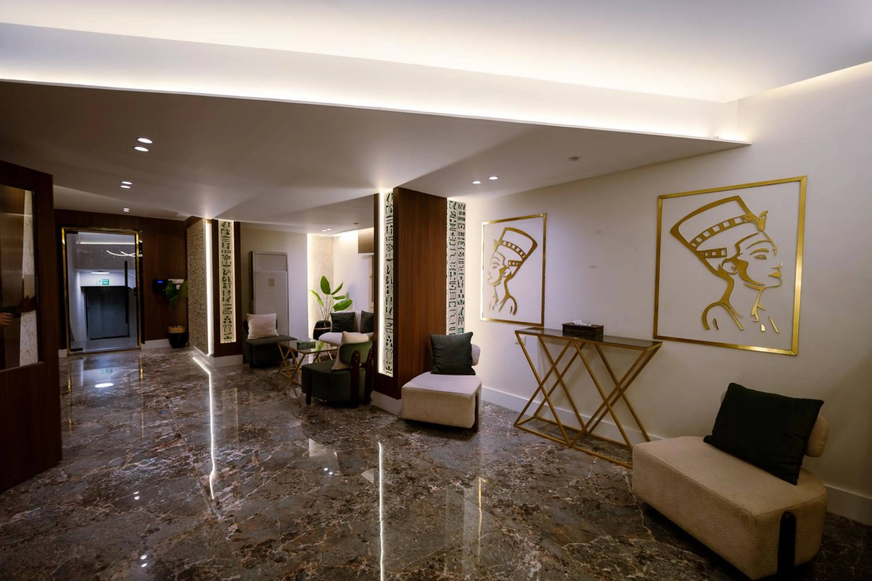 Lobby or reception in Royal Great Pyramid INN