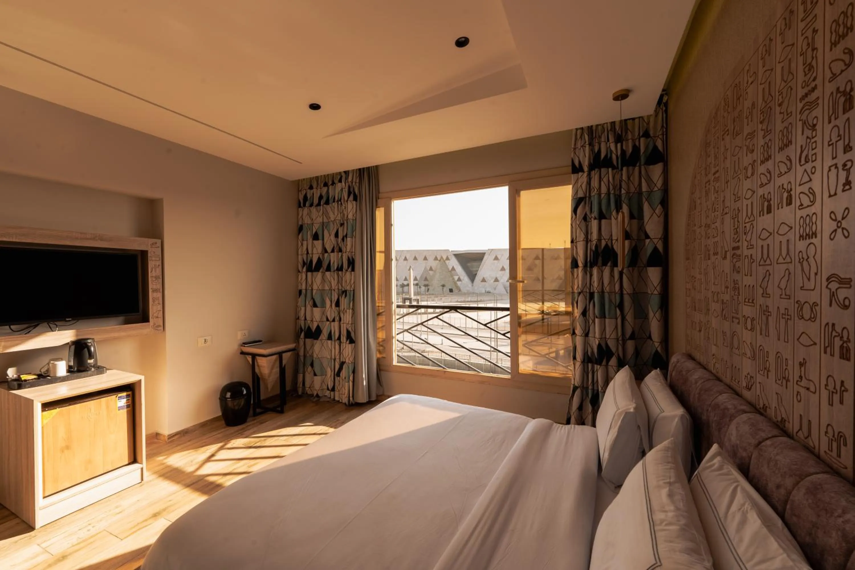 Bedroom, Bed in Royal Great Pyramid INN