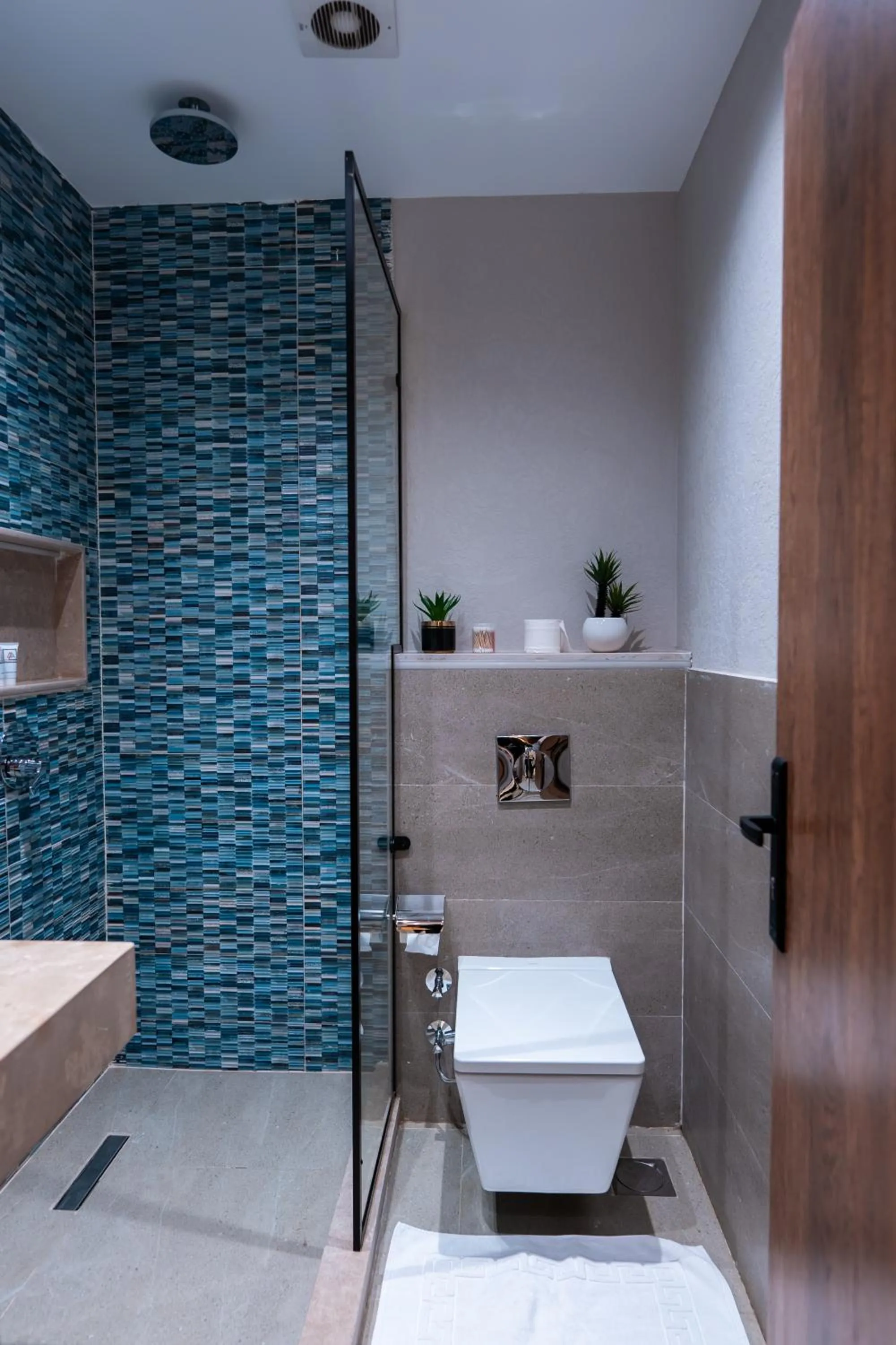 Toilet in Royal Great Pyramid INN