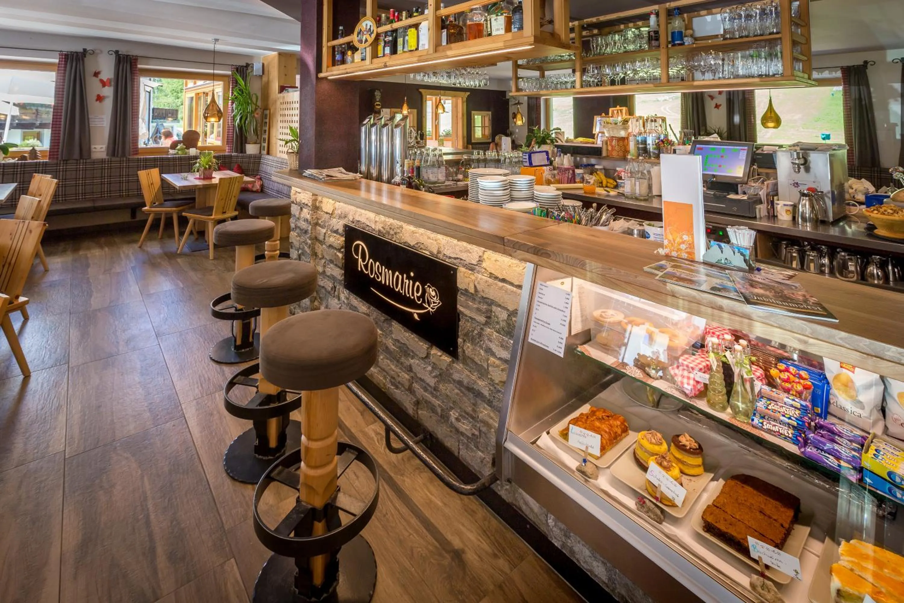 Restaurant/places to eat in Hotel Restaurant Rosmarie