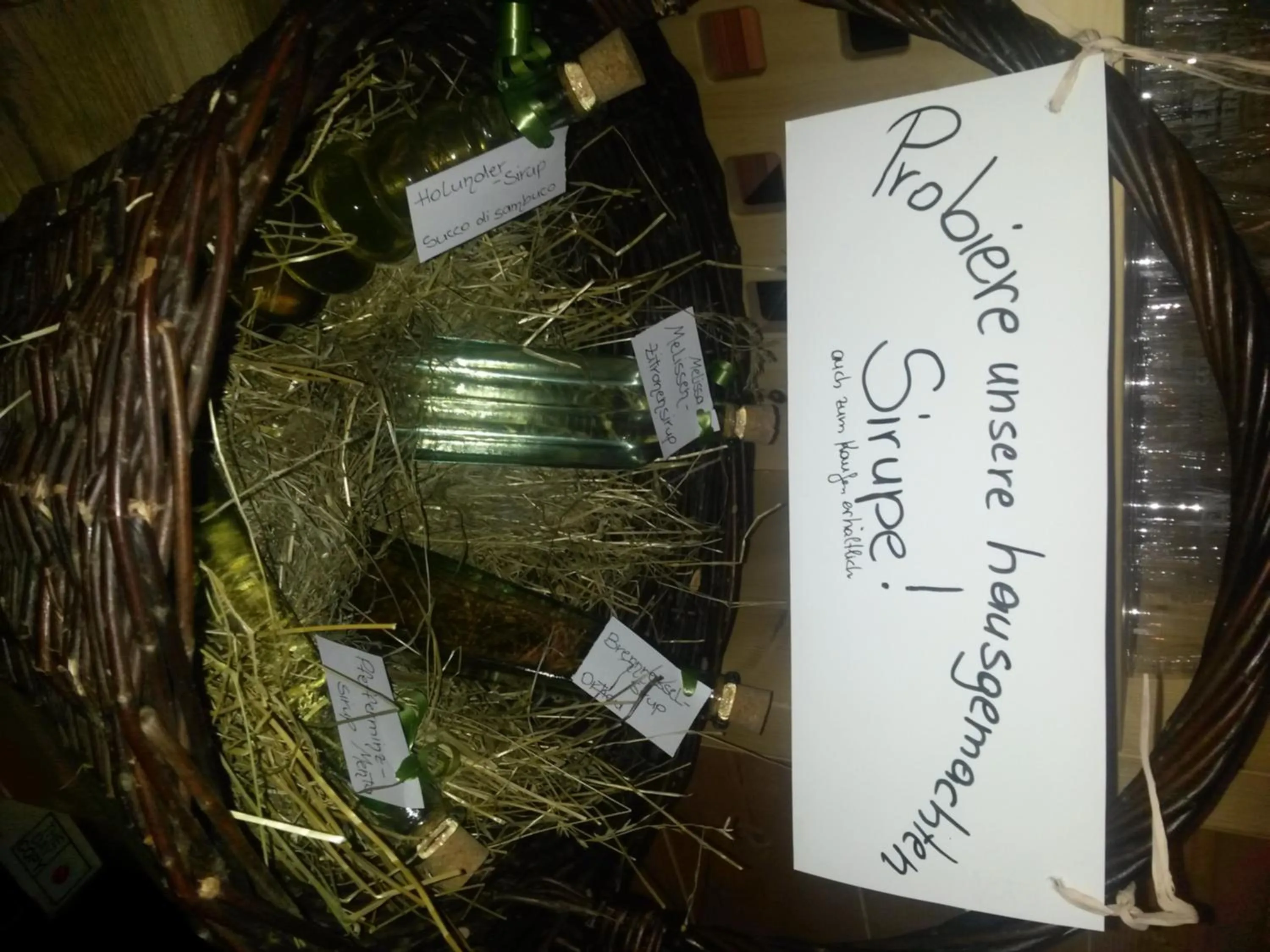 Food and drinks in Hotel Restaurant Rosmarie