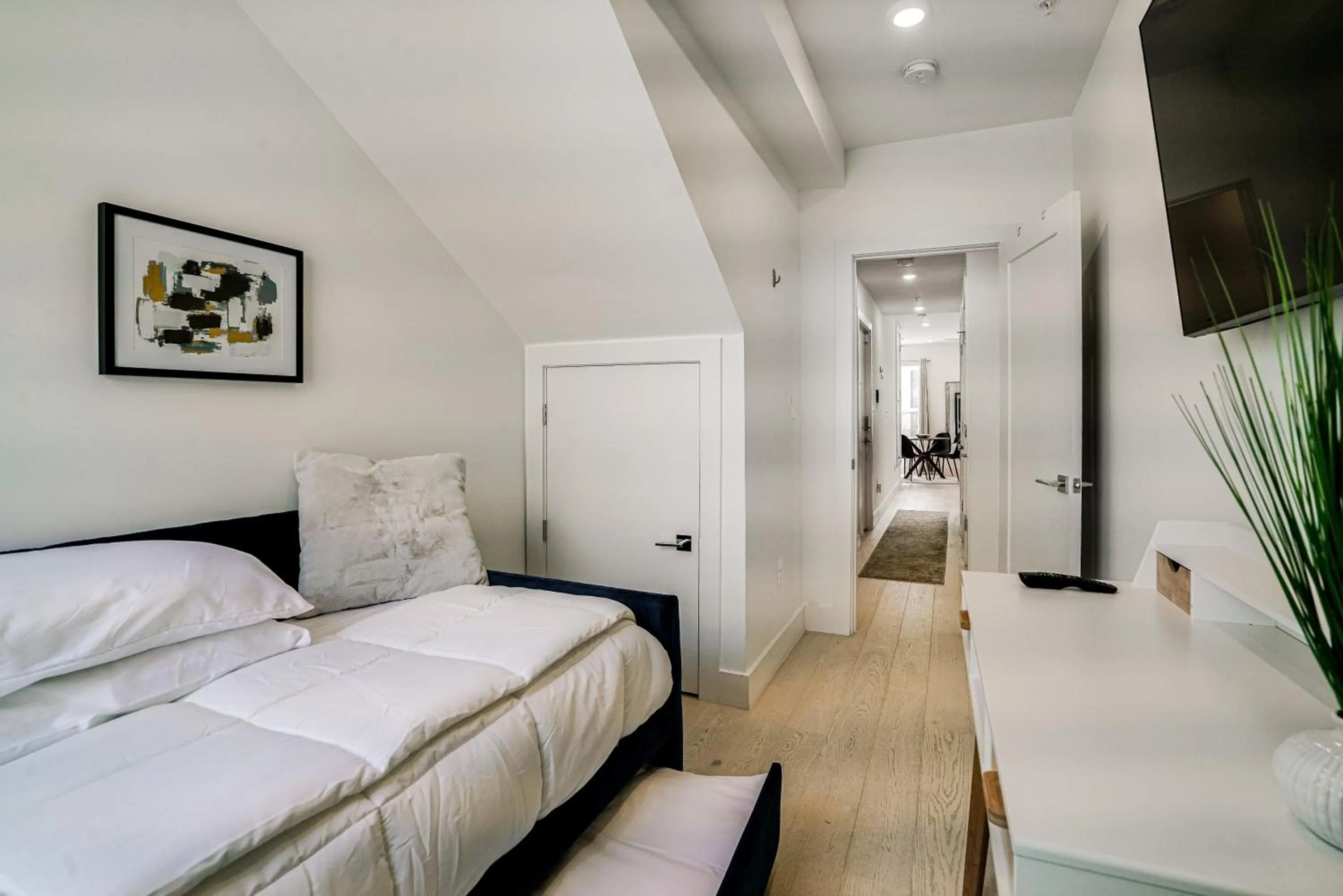 Bedroom, Bed in Luxury 2 bed 2 bath Suite in Washington DC