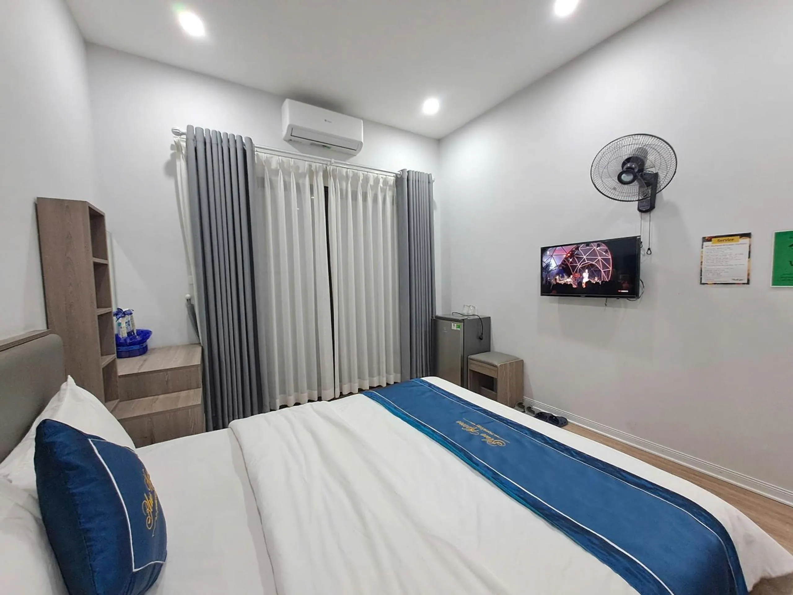 Bed in Blue Homestay Cau Giay