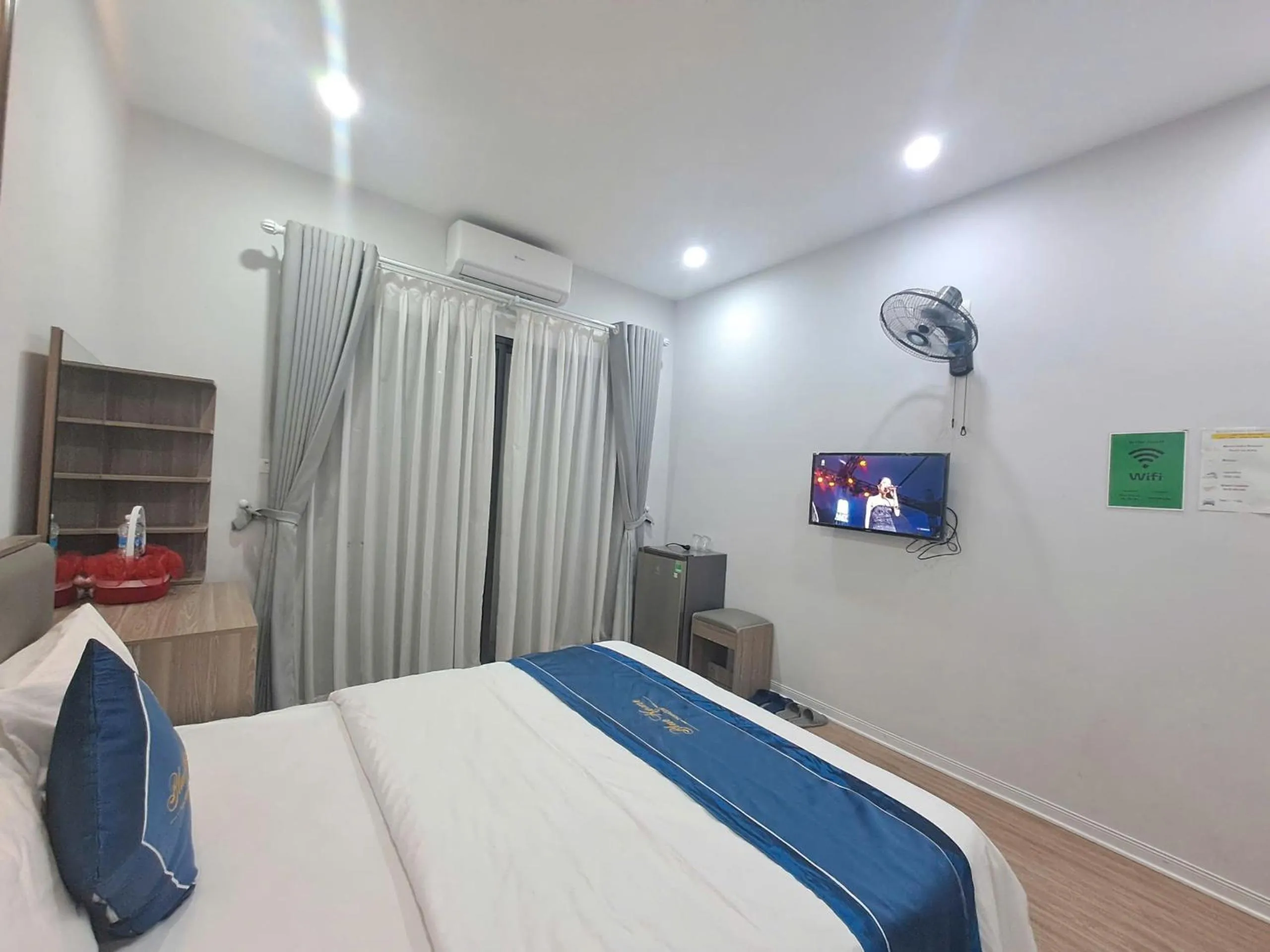 Bed in Blue Homestay Cau Giay