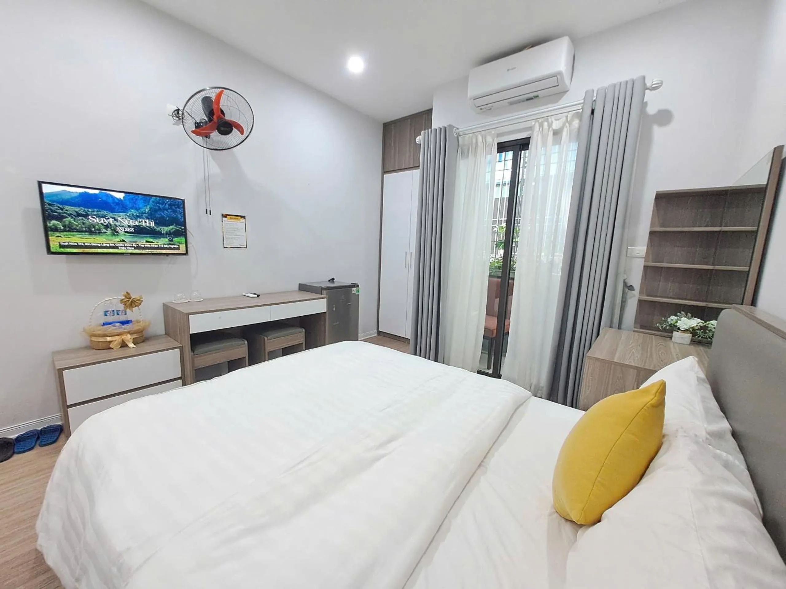 Bed in Blue Homestay Cau Giay