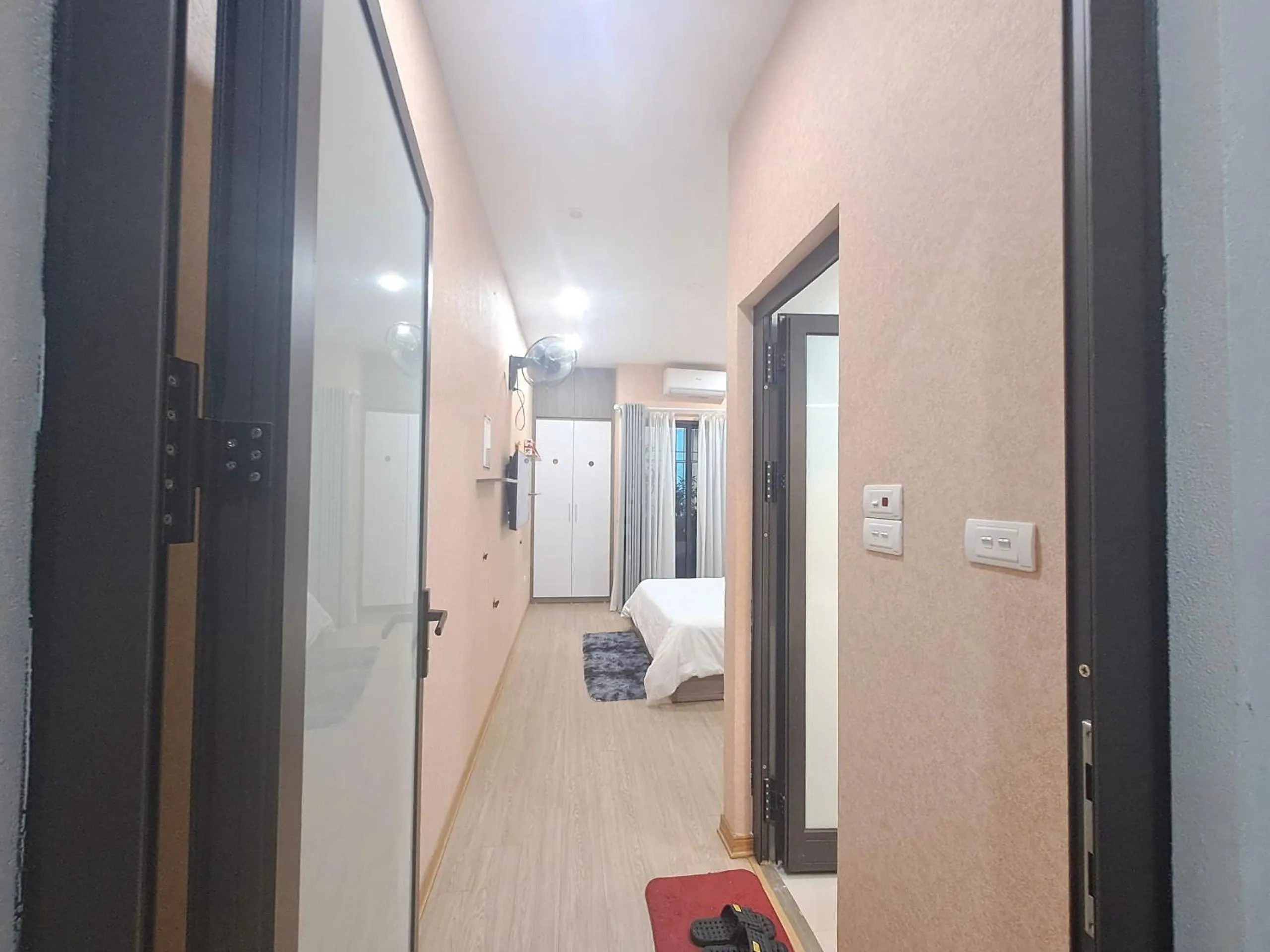 Photo of the whole room, Bed in Blue Homestay Cau Giay