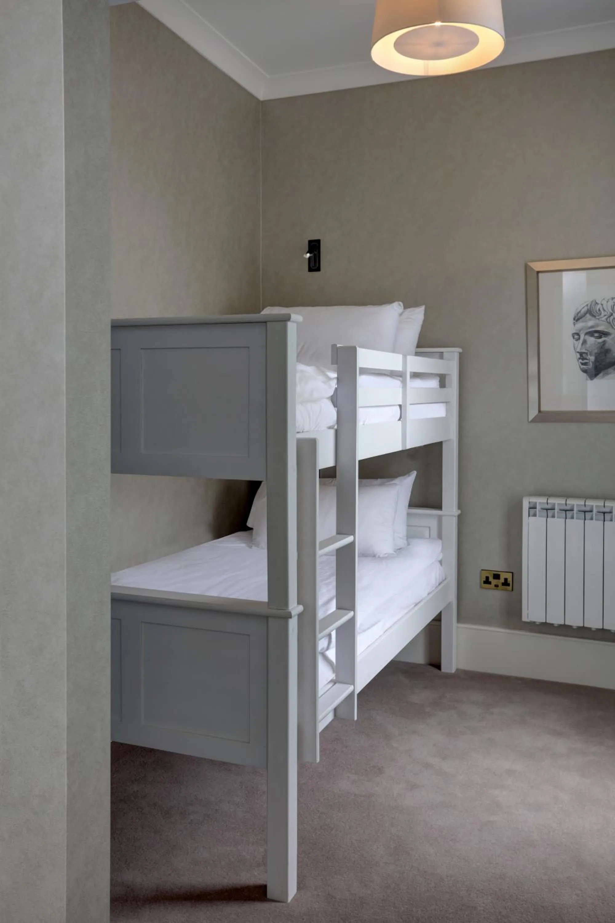 bunk bed, Bed in Bruntsfield Hotel