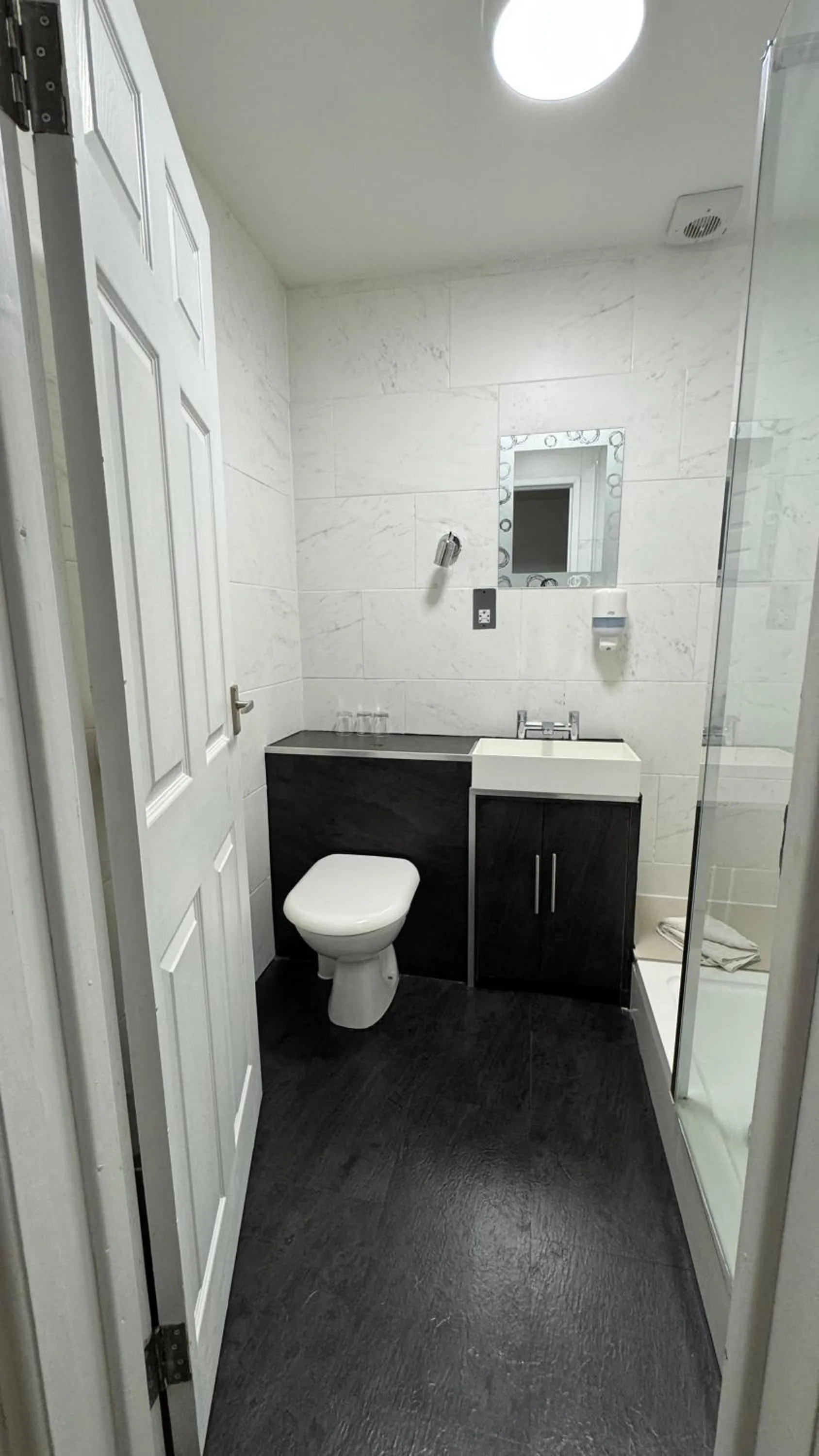 Bathroom in Hotel Celebrity Bournemouth East Cliff by Villare hotels