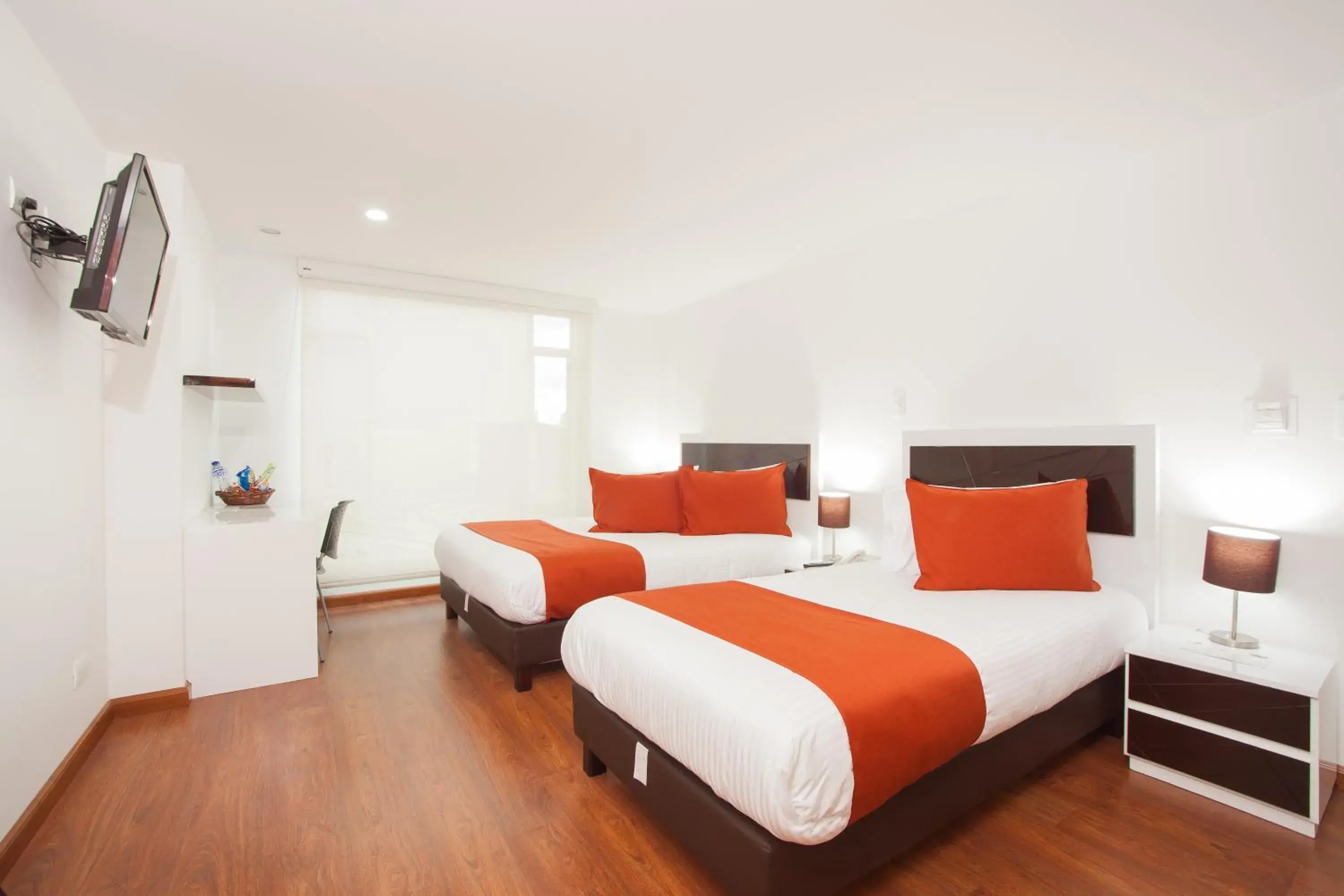 Twin Room in Hotel Castellana 100 Bogota By Hoteles Confort 80 Twin Room in Hotel Castellana 100 Bogota By Hoteles Confort 80