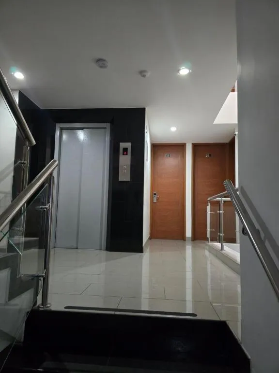 elevator in Hotel Castellana 100 Bogota By Hoteles Confort 80