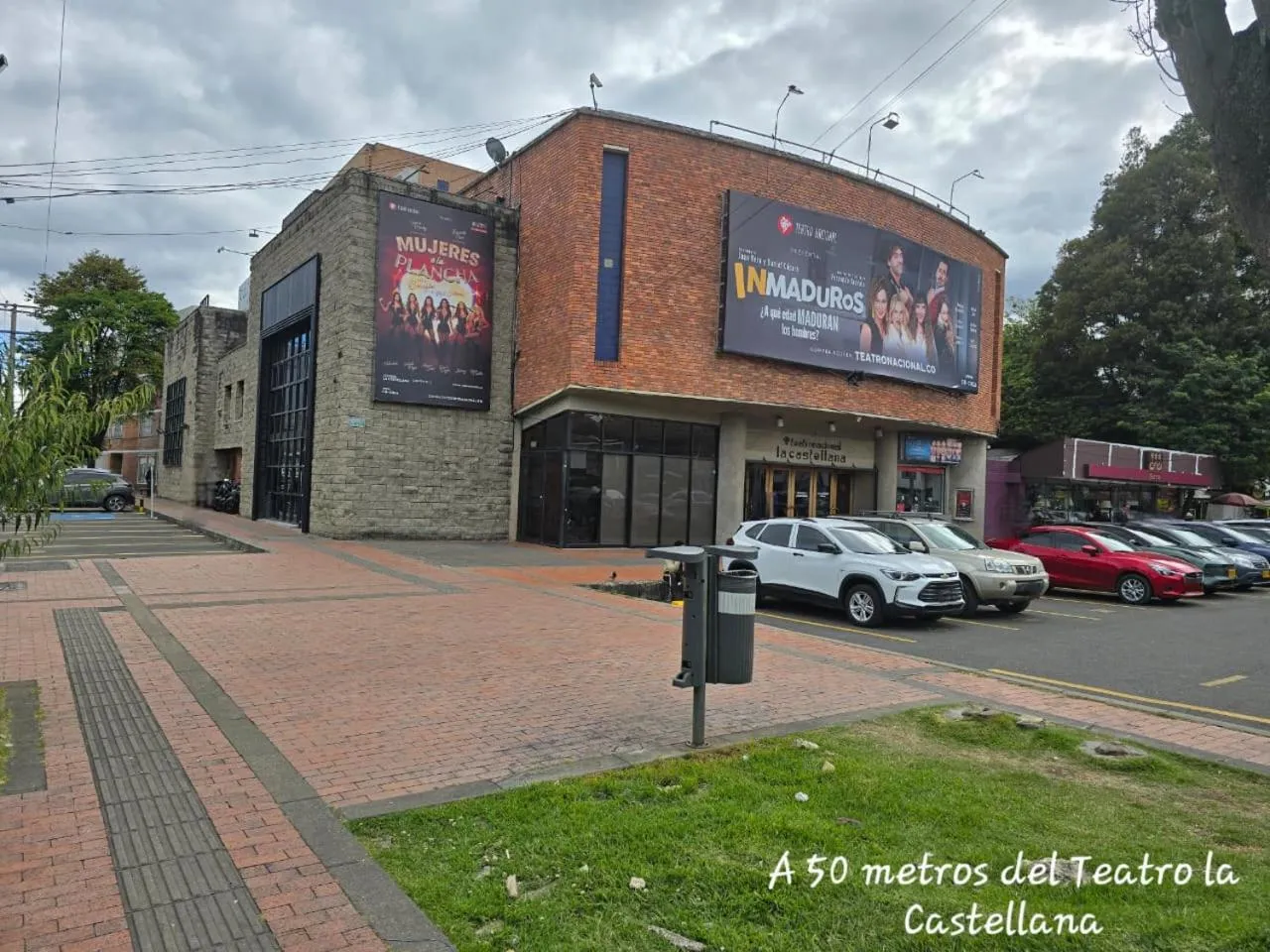 Neighbourhood in Hotel Castellana 100 Bogota By Hoteles Confort 80