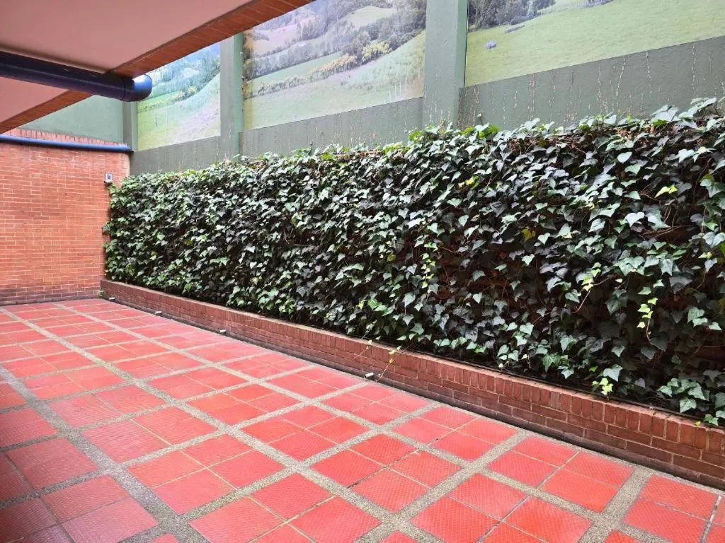 Parking in Hotel Castellana 100 Bogota By Hoteles Confort 80