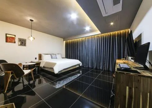 Bed in Ulsan Samsan Pandora Hotel