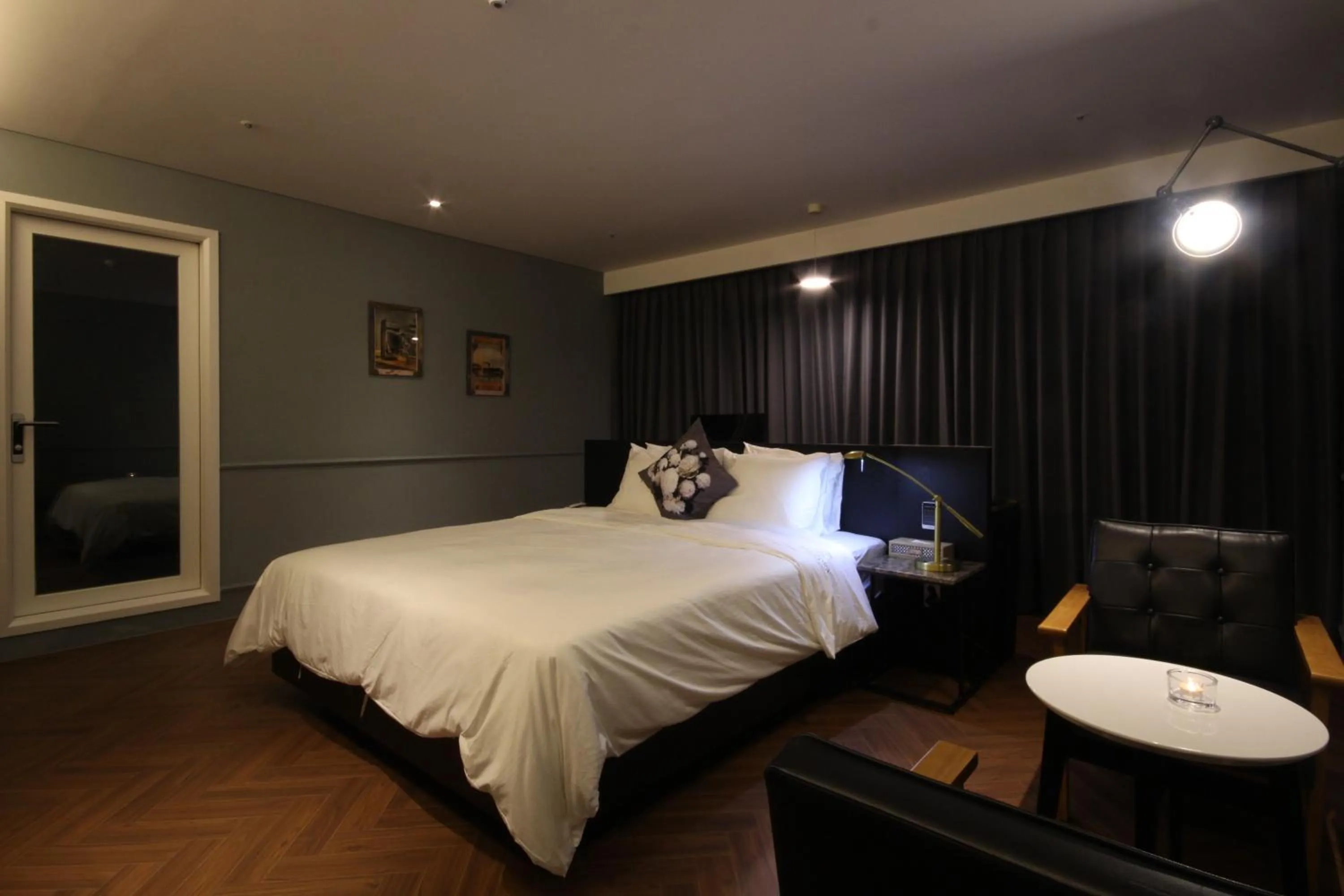 Bed in Ulsan Samsan Pandora Hotel