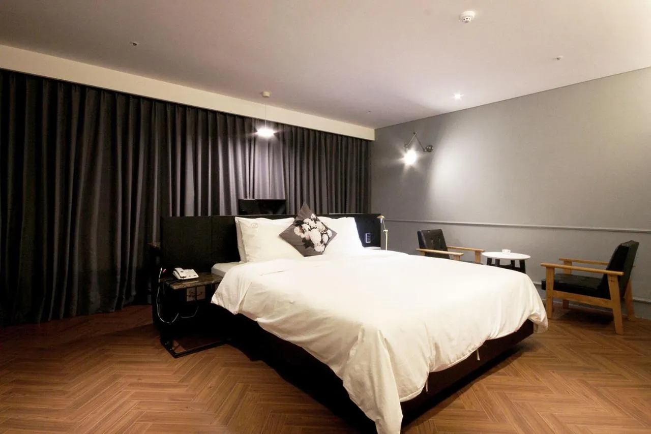 Bed in Ulsan Samsan Pandora Hotel