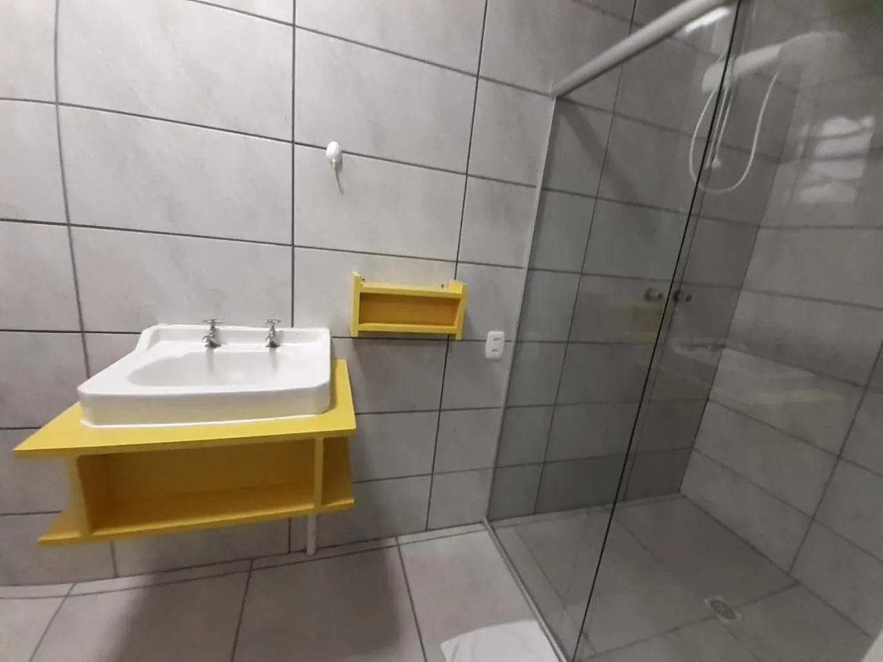 Bathroom in Pousada Vista do Lago - HOSTEL