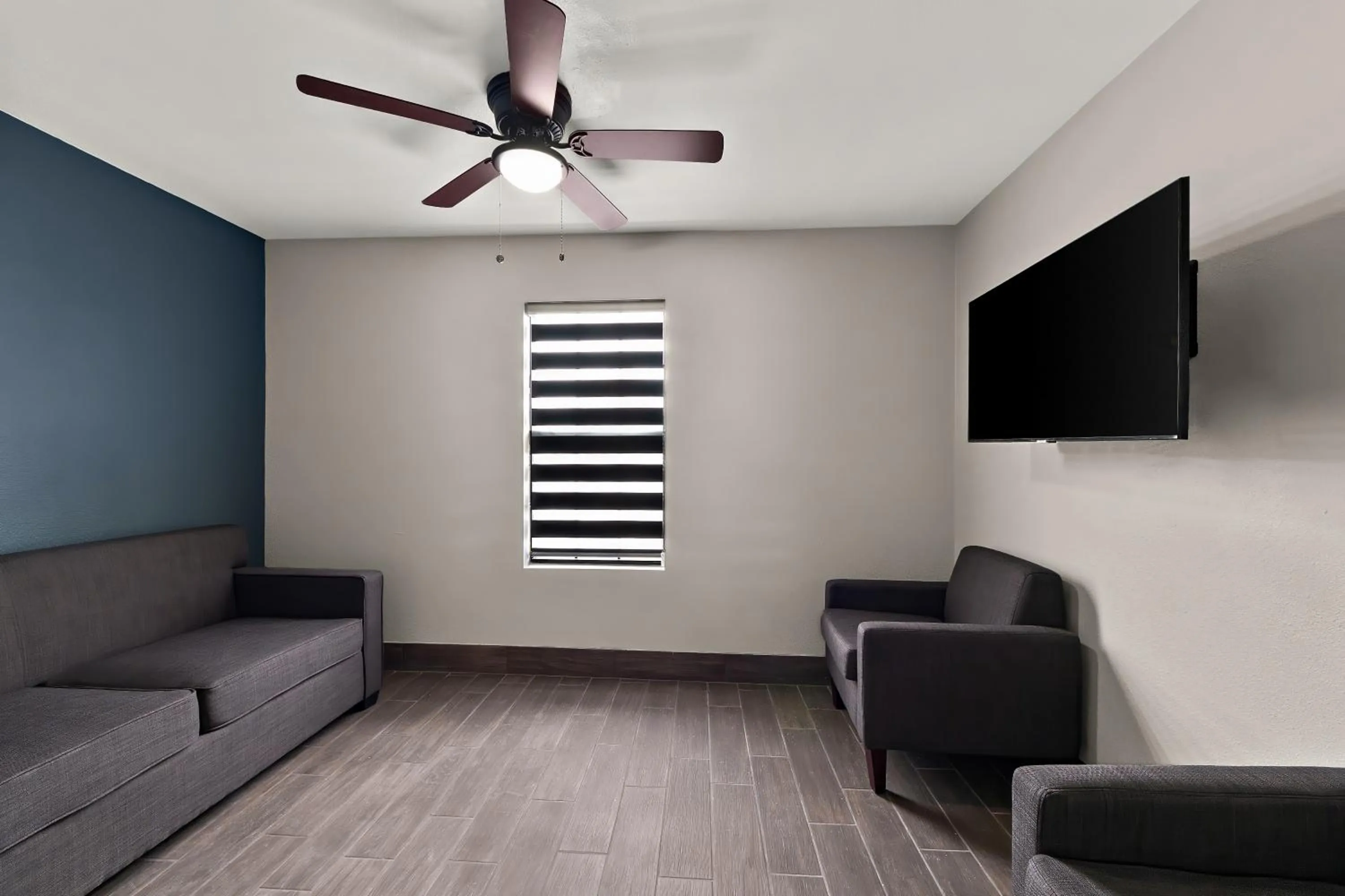 Econo Lodge Inn & Suites Laredo - Nuevo Laredo