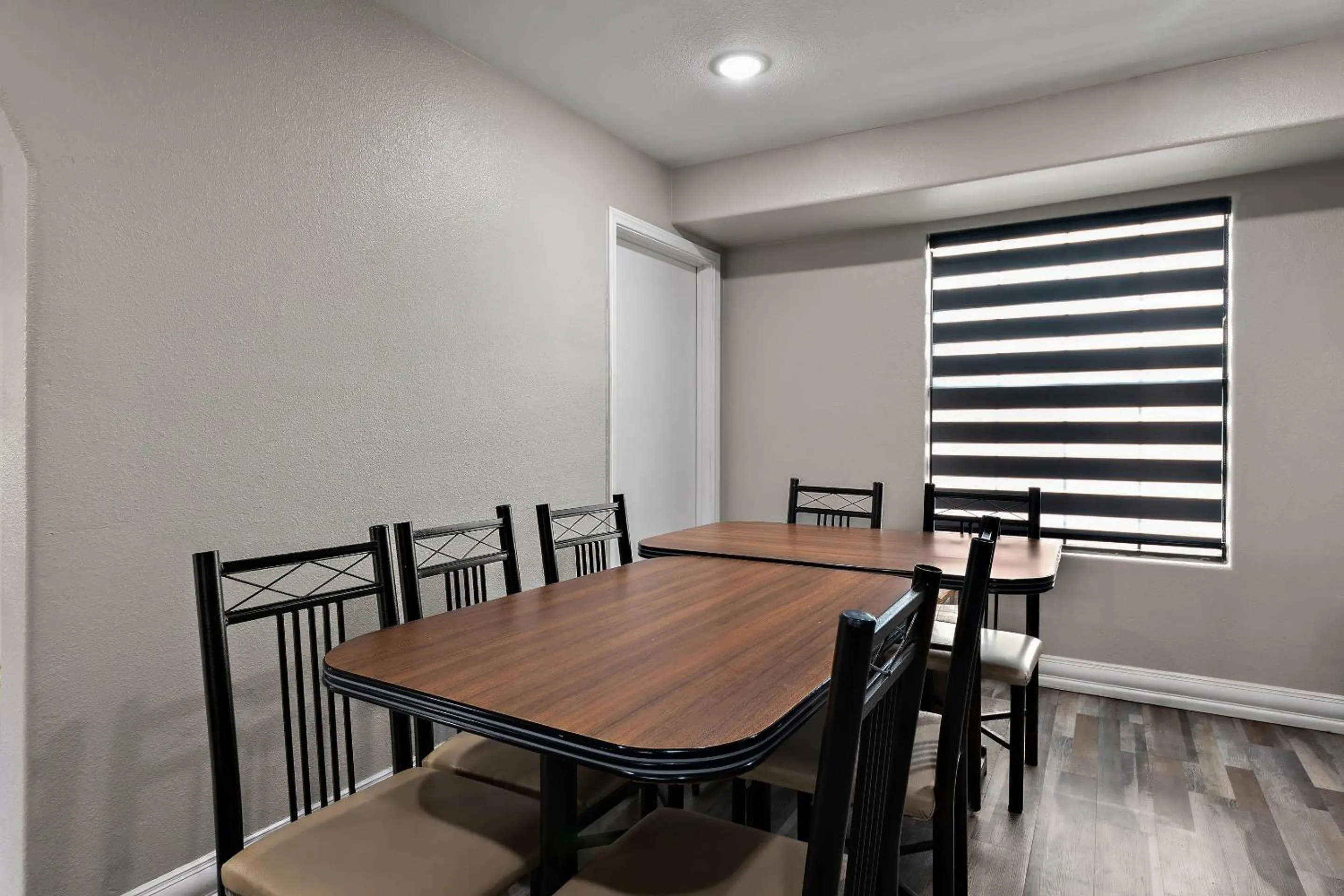 Breakfast in Econo Lodge Inn & Suites Laredo - Nuevo Laredo