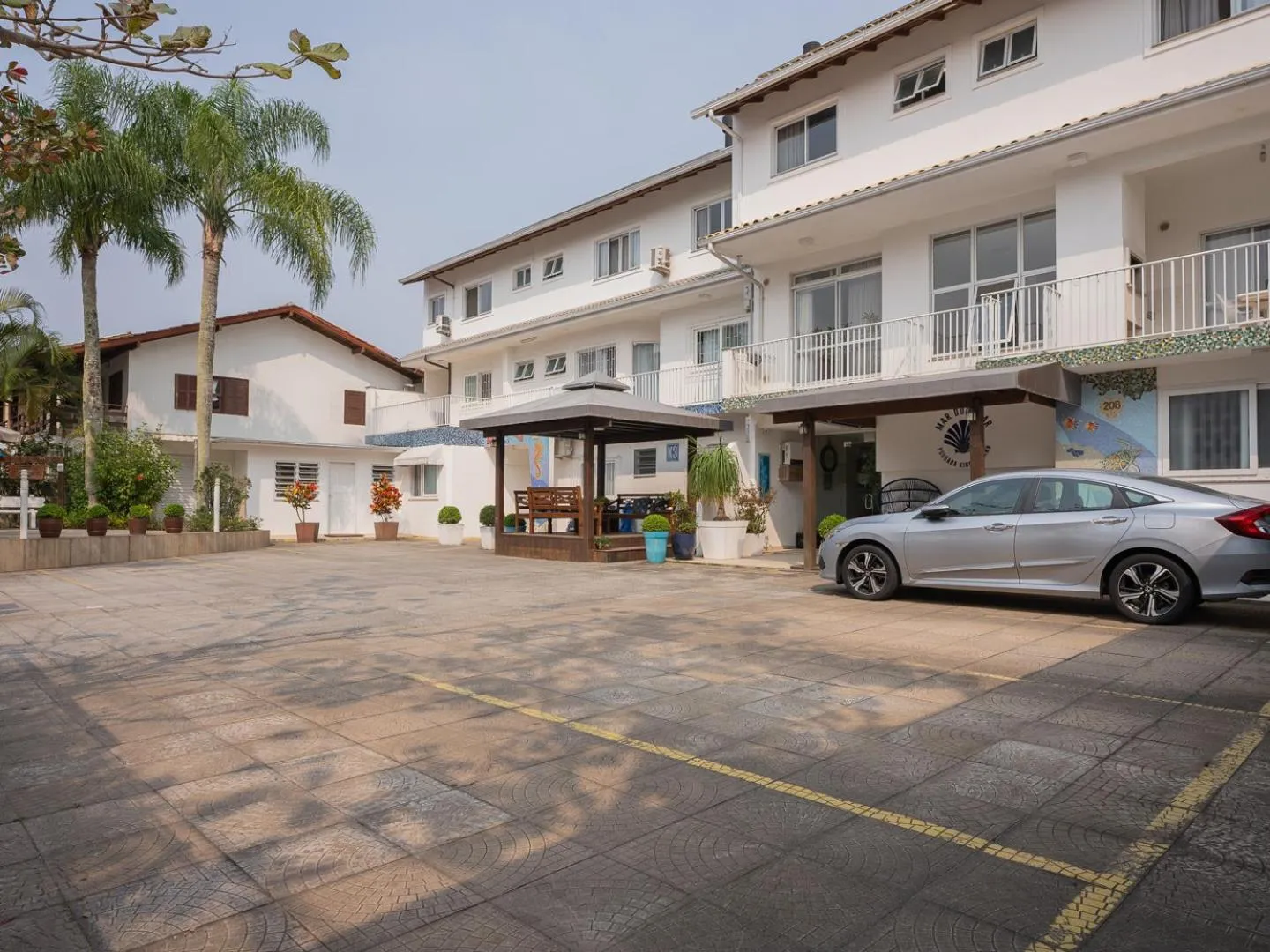 Property building in Pousada Kindermann - Jurerê