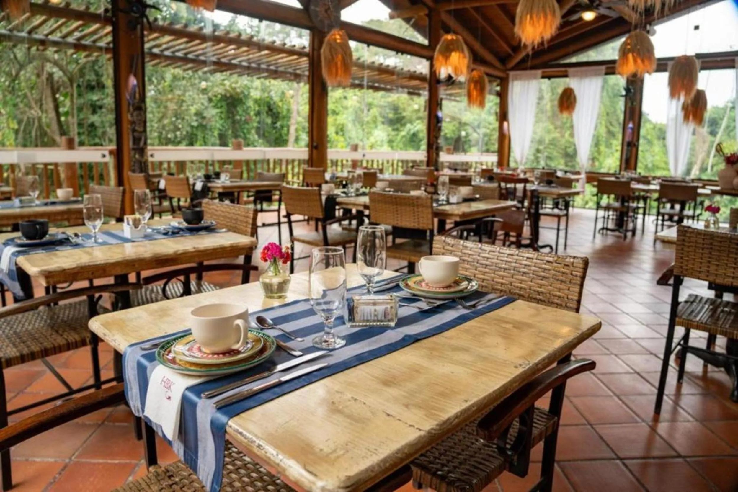 Restaurant/places to eat in Kalango Hotel Boutique